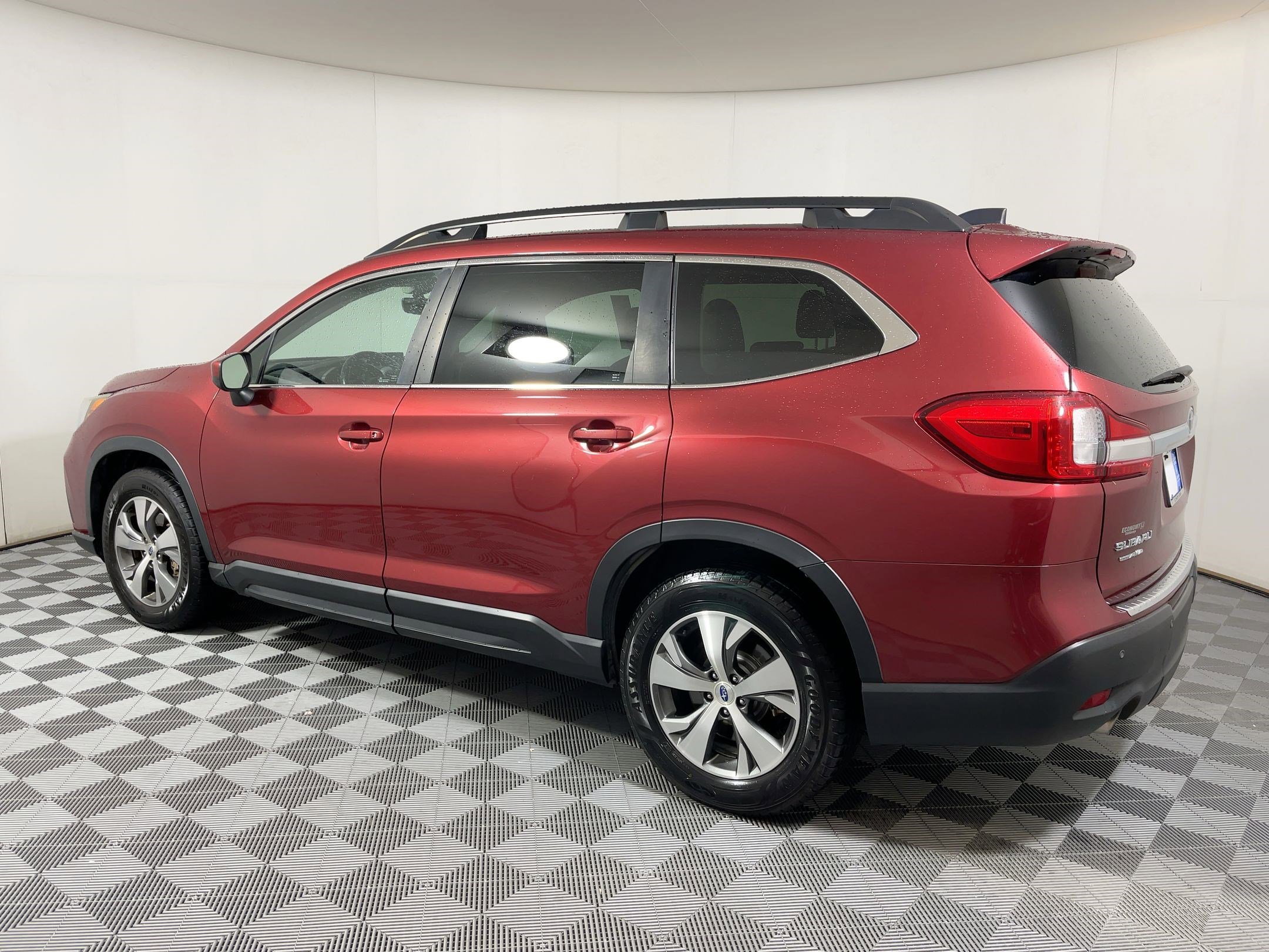 2019 Subaru Ascent Premium photo 2