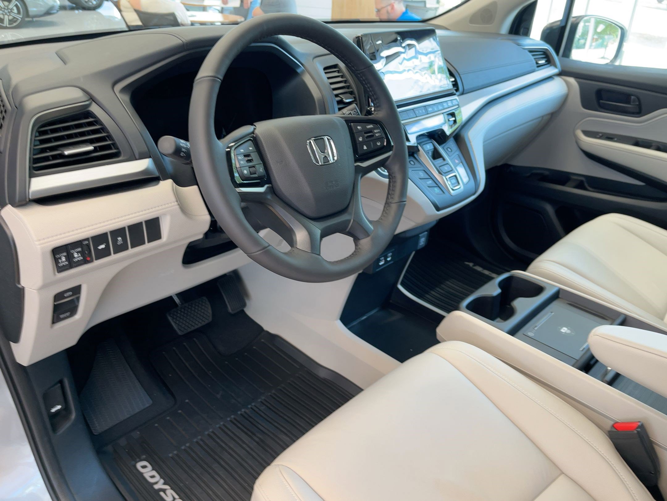 2026 Honda Odyssey EX-L photo 4