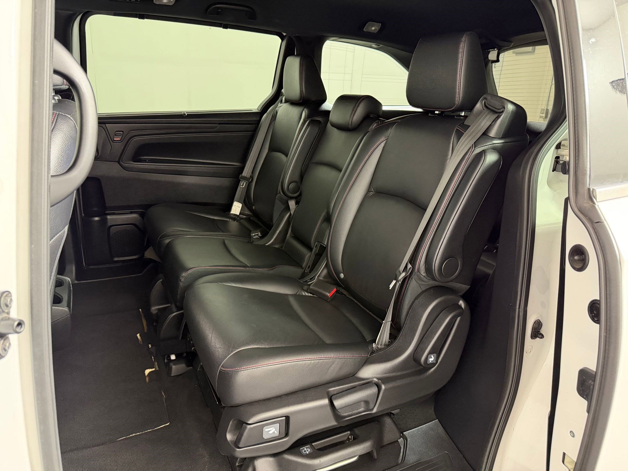 2024 Honda Odyssey SPORT - Photo 12