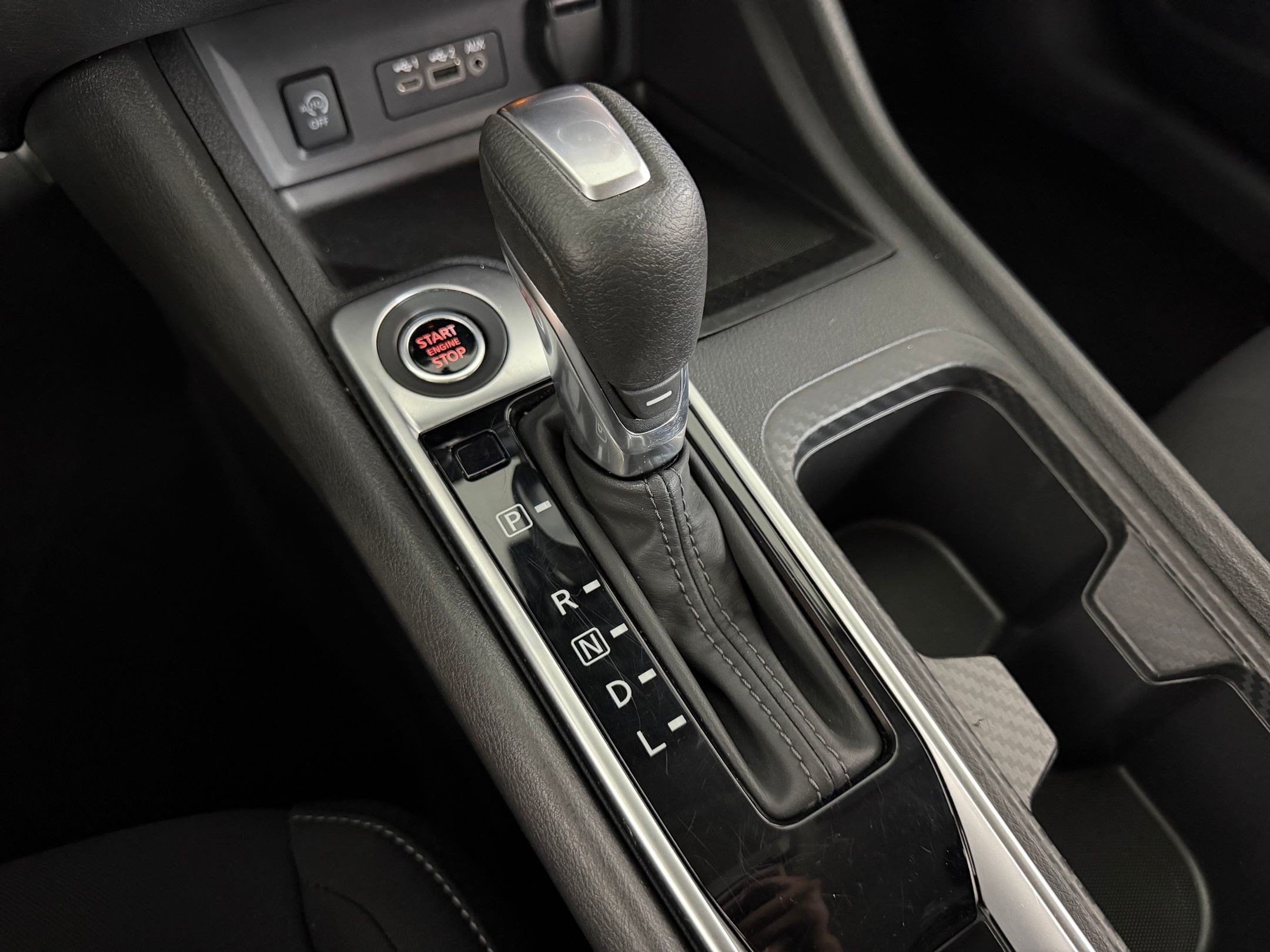 2025 Nissan Sentra SV - Photo 14