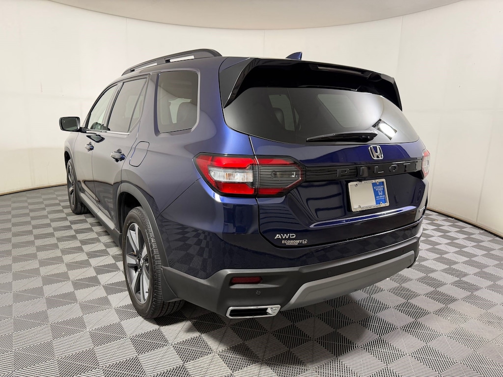 Certified 2024 Honda Pilot Touring SUV