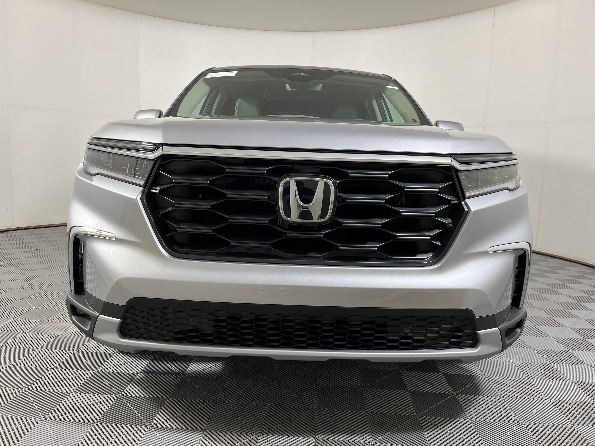 2025 Honda Pilot EX-L photo 2