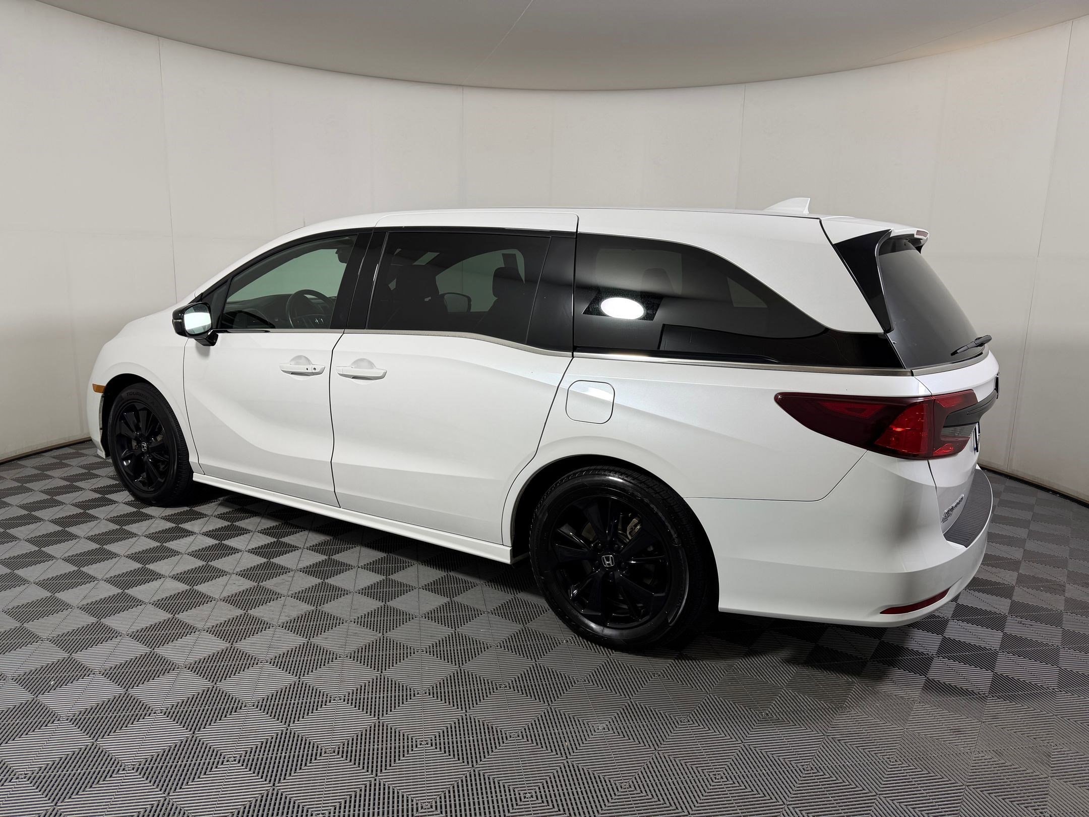 2024 Honda Odyssey SPORT - Photo 21