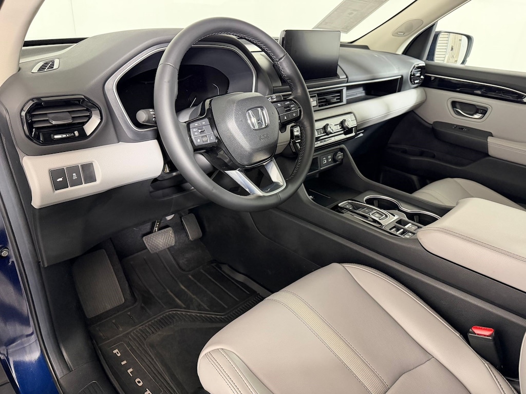 Certified 2024 Honda Pilot Touring SUV