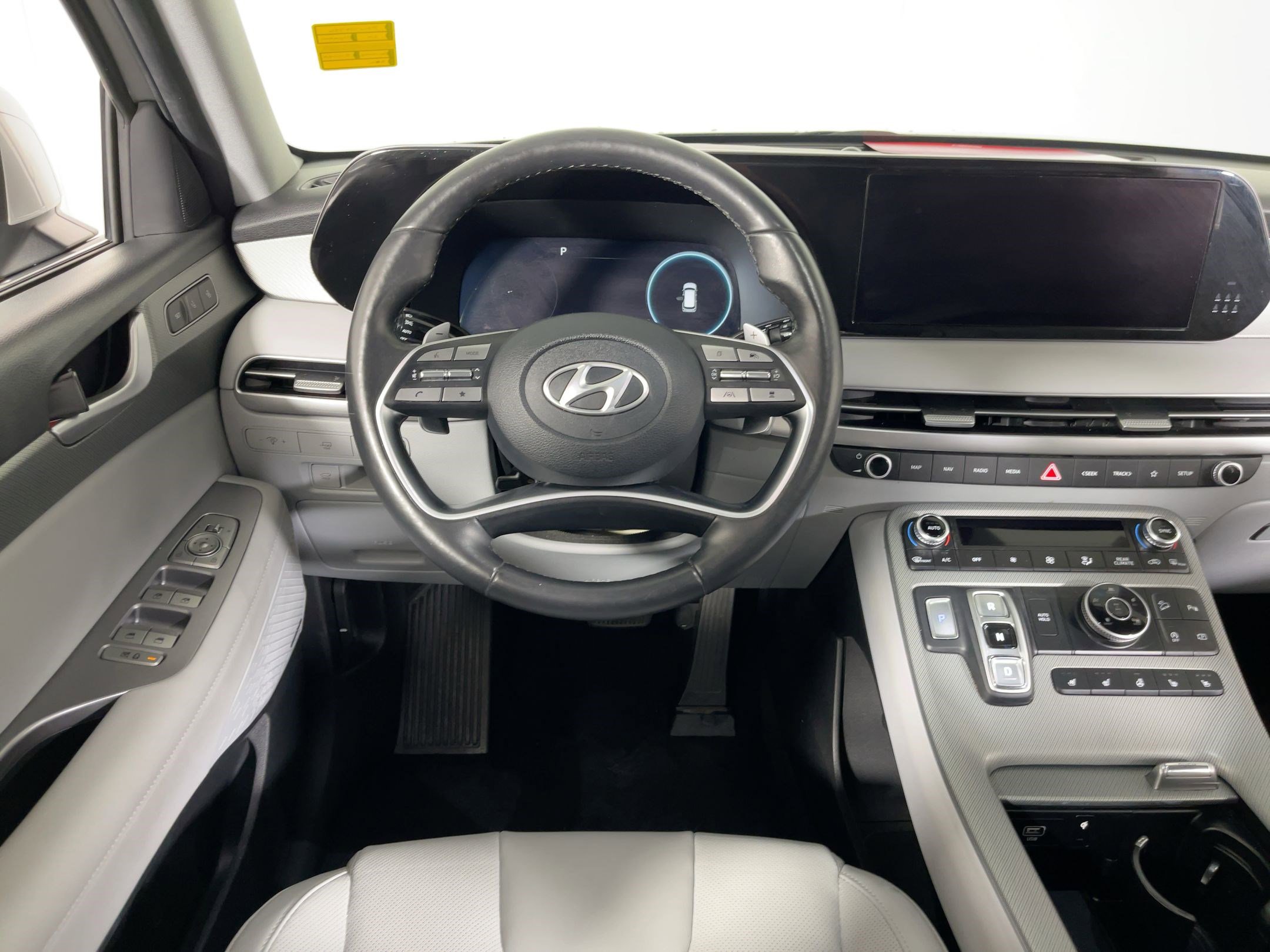 2024 Hyundai Palisade SEL photo 2