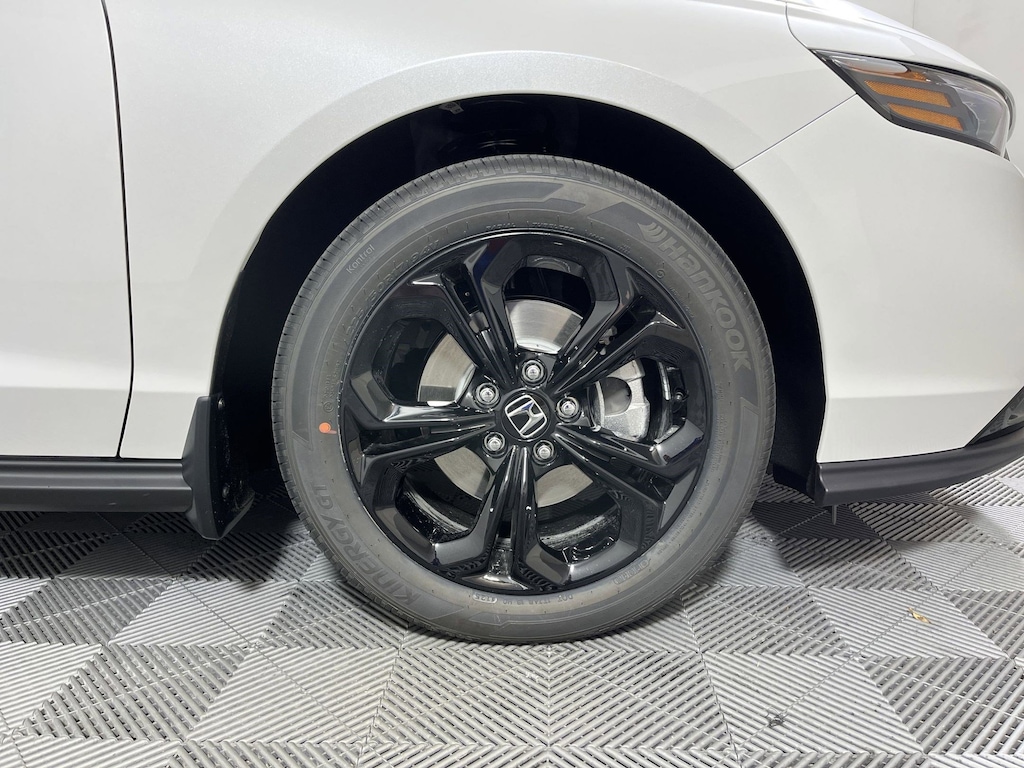 New 2025 Honda Accord SE Sedan