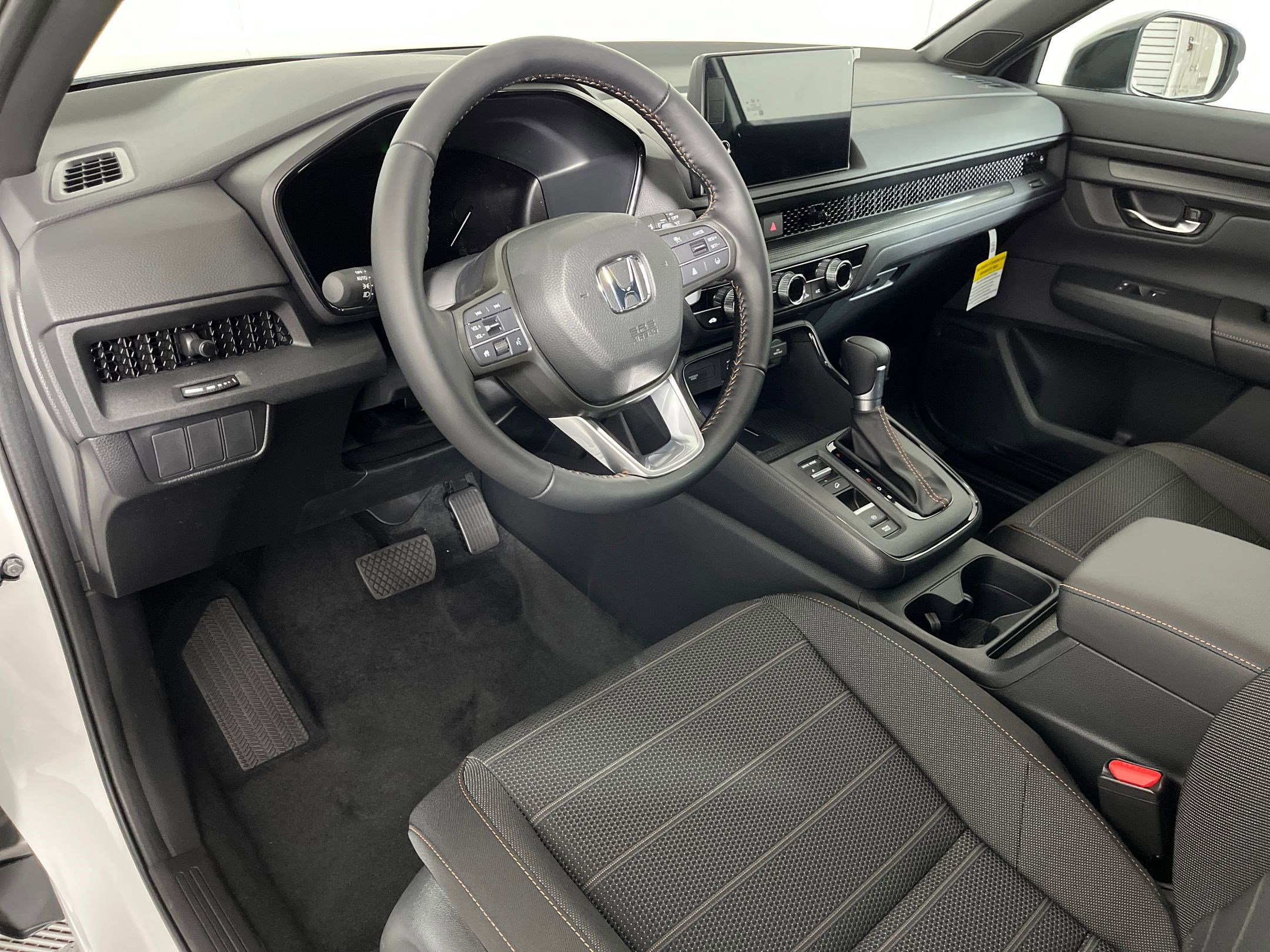 2026 Honda CR-V Hybrid Sport photo 3