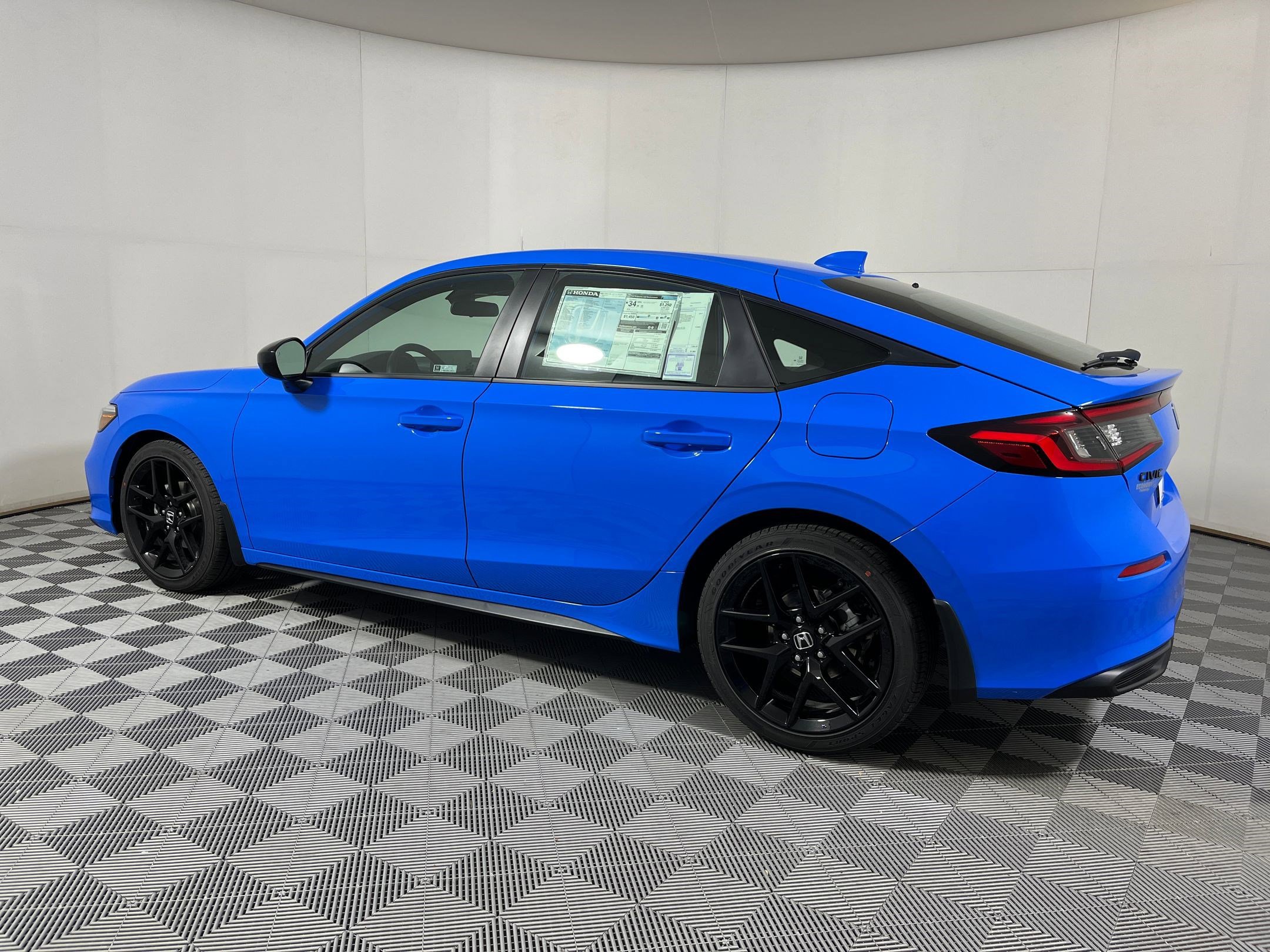 2026 Honda Civic Sport Hatchback photo 2