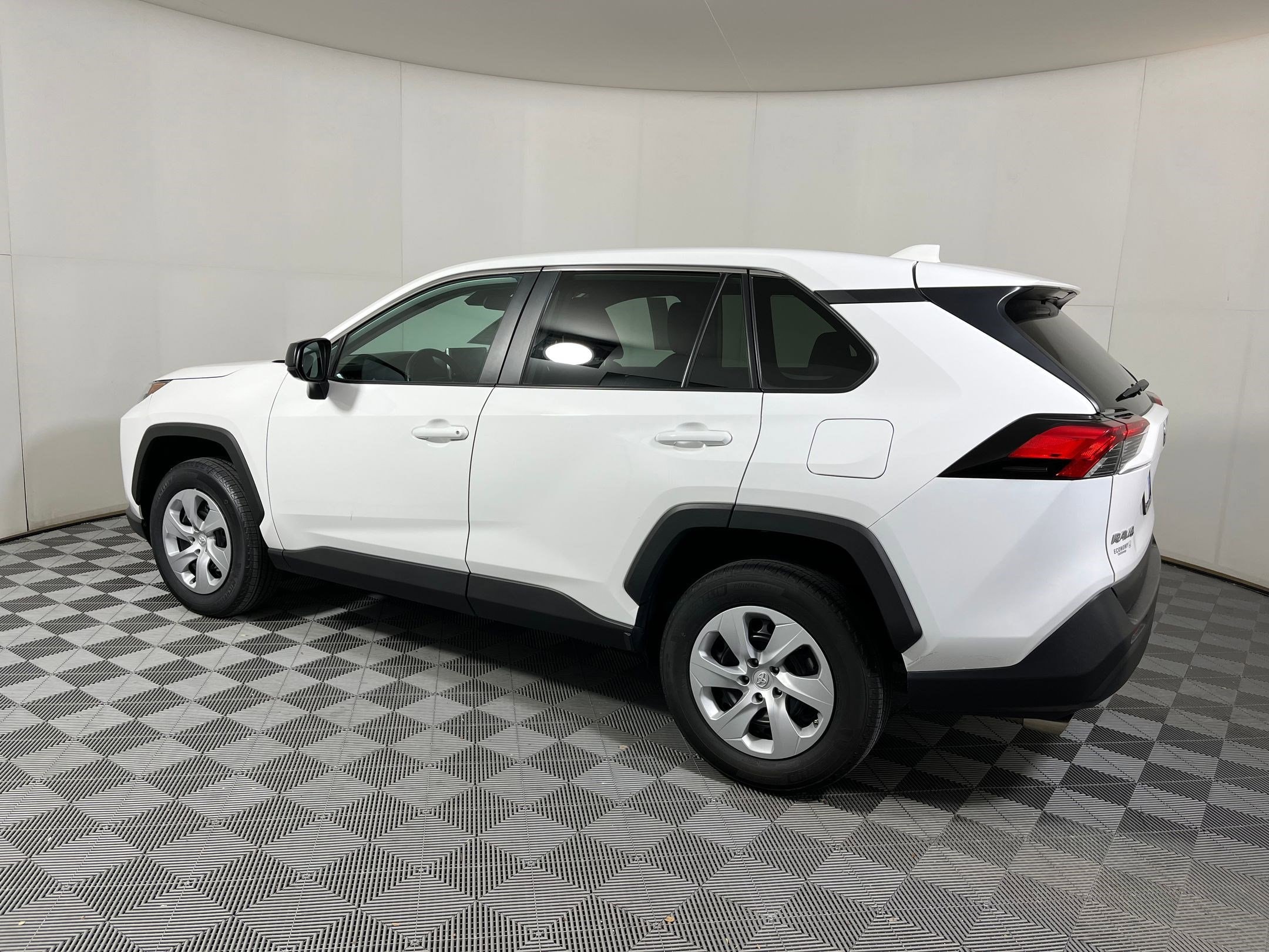 Used 2024 Toyota RAV4 LE with VIN 2T3F1RFV3RW460972 for sale in Northfield, Minnesota