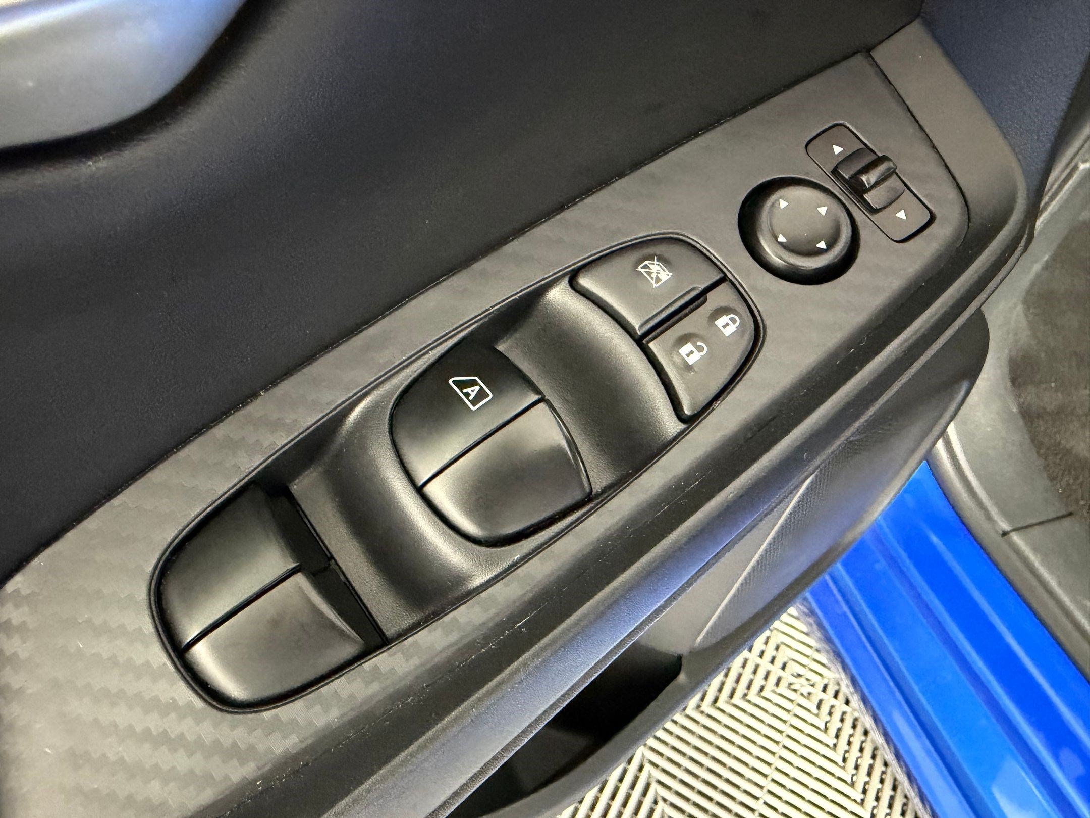 2025 Nissan Sentra SV - Photo 23