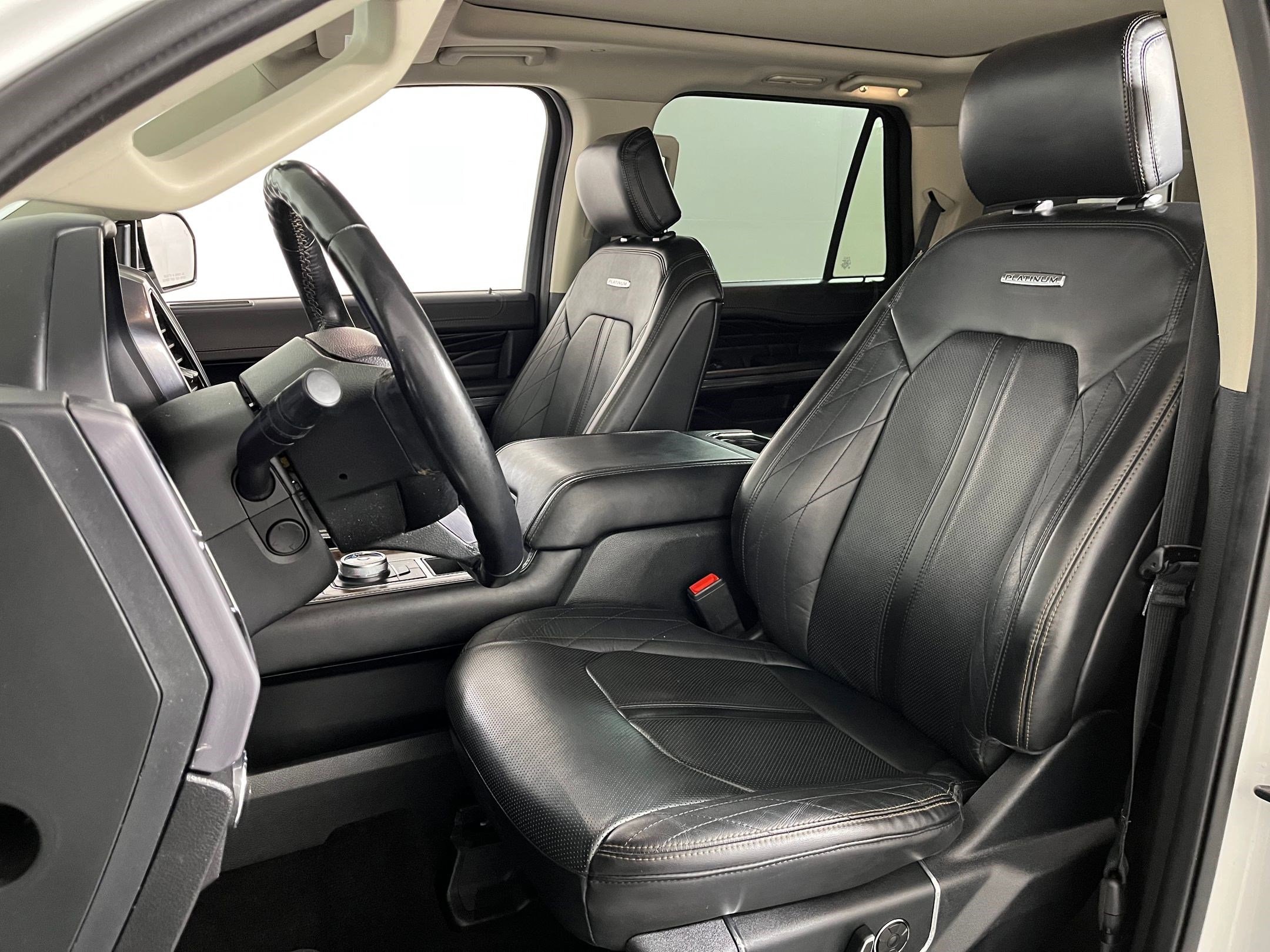 Image of 2020 Ford Expedition Platinum SUV