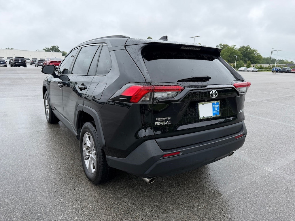 Used 2023 Toyota RAV4 XLE SUV