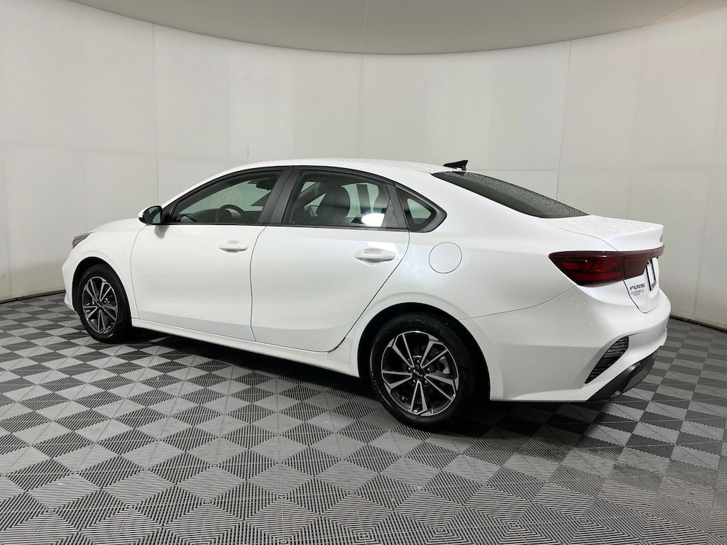 Used 2024 Kia Forte LXS Sedan