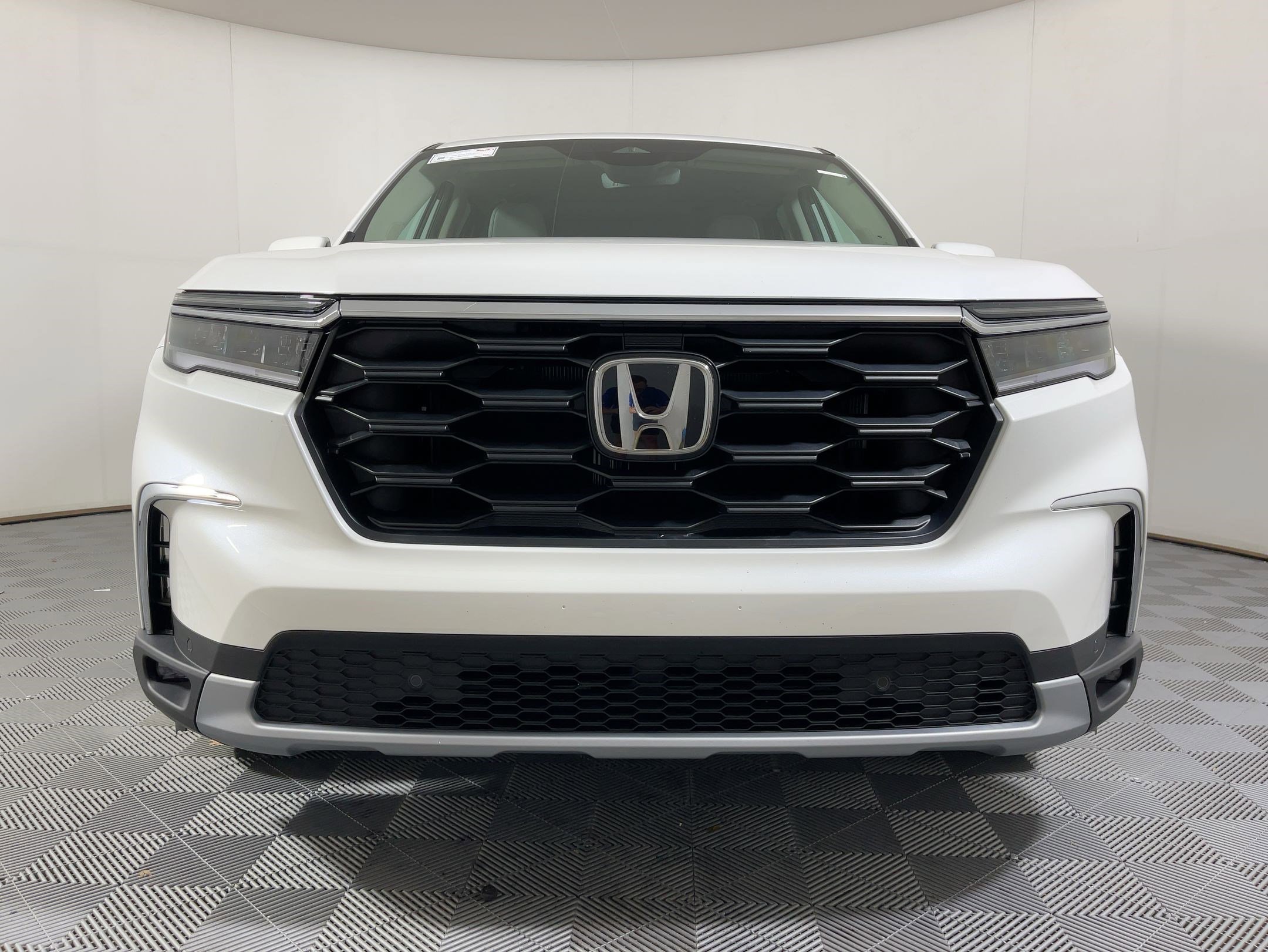 2025 Honda Pilot EX-L photo 4