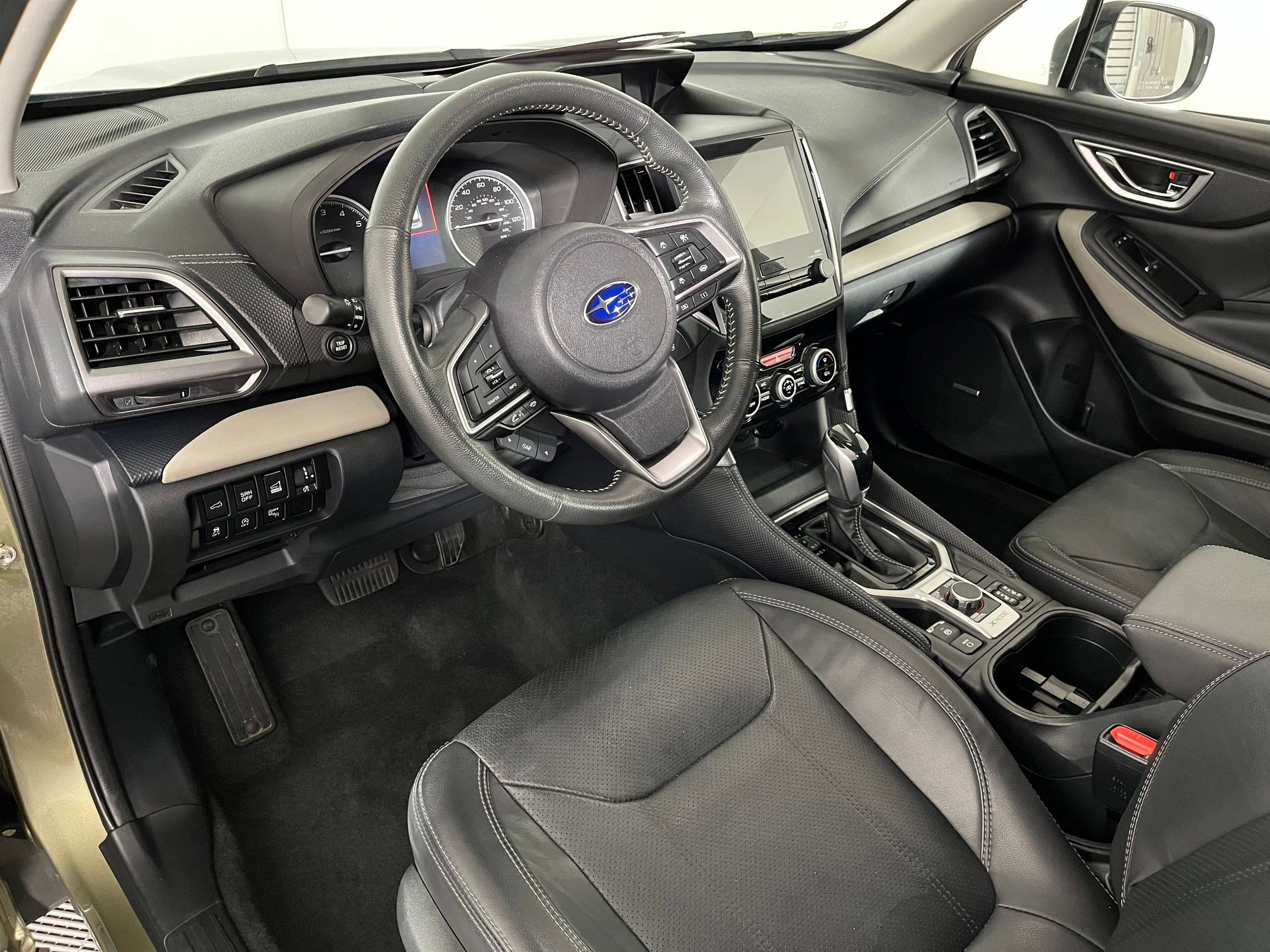 2024 Subaru Forester Limited photo 2