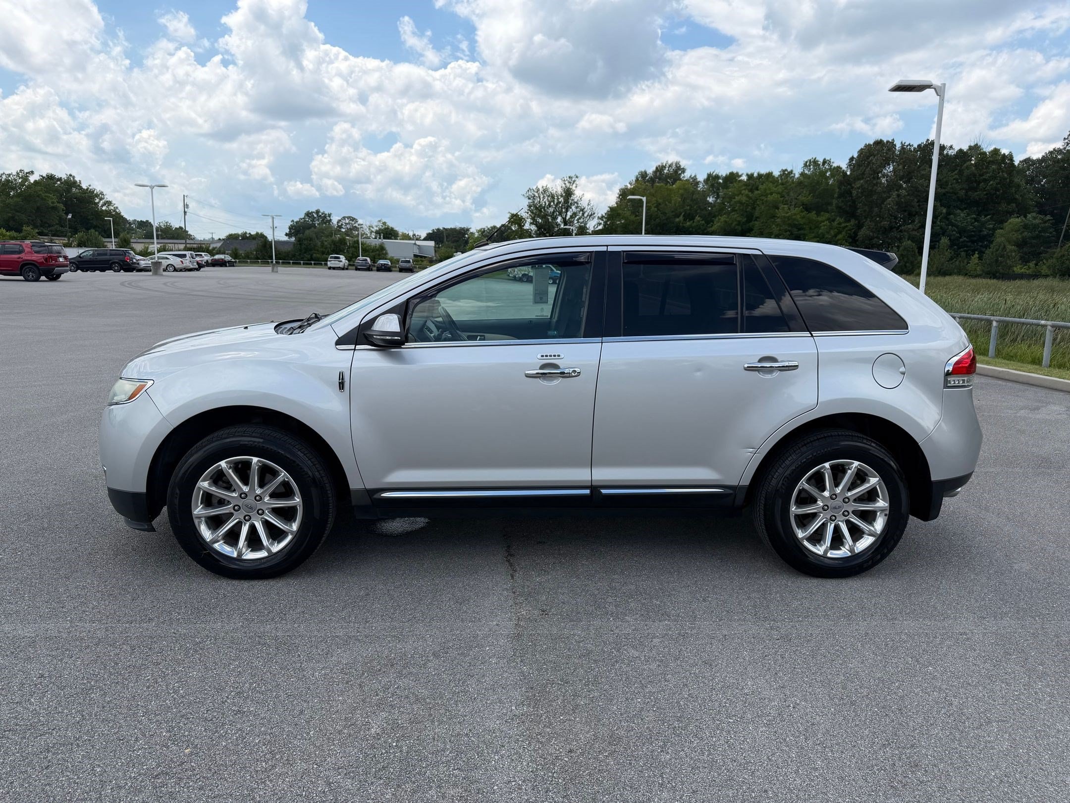 MKX MKX (FWD 4dr) SUV
