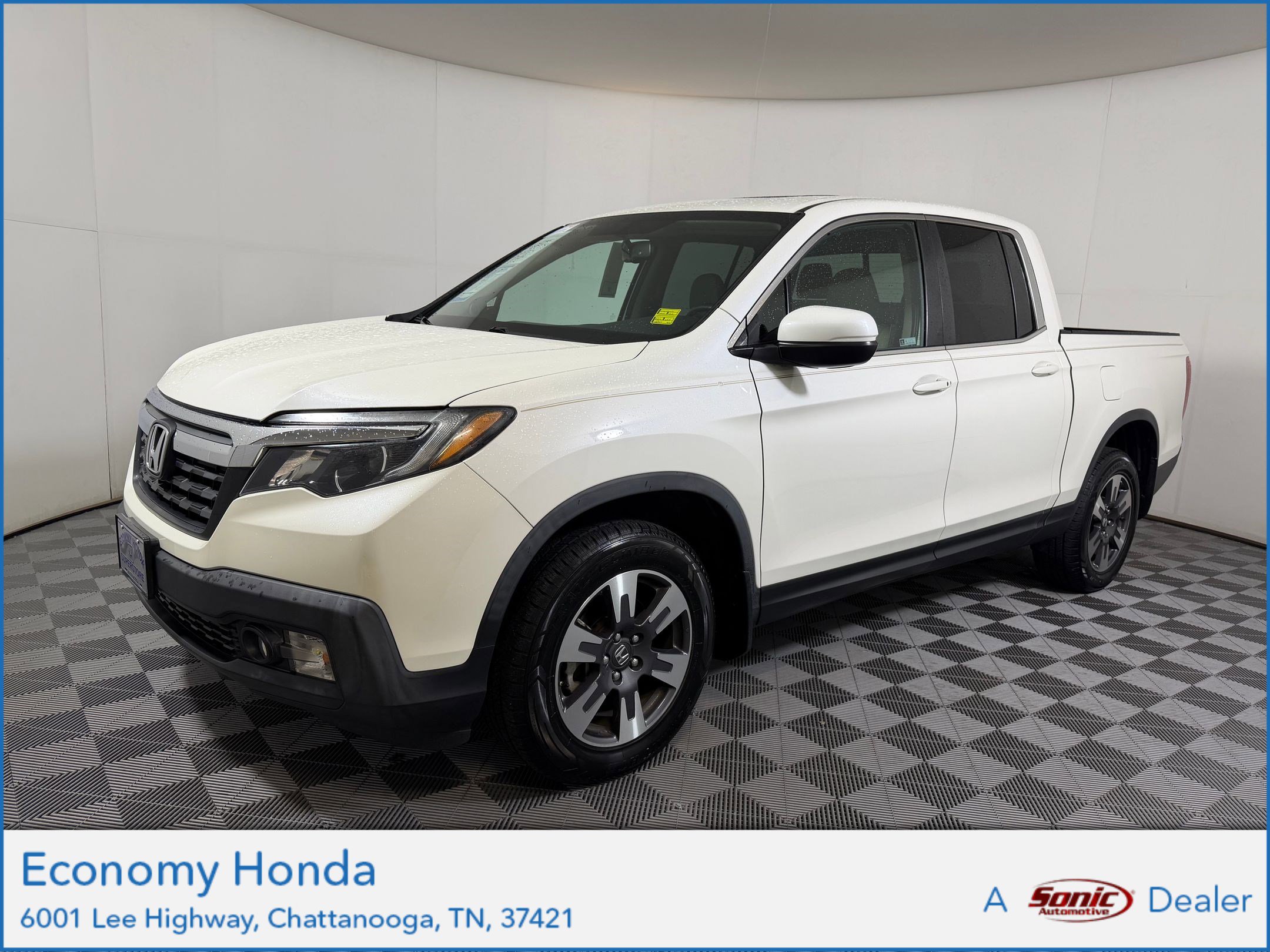 2019 Honda Ridgeline RTL-T AWD's photo