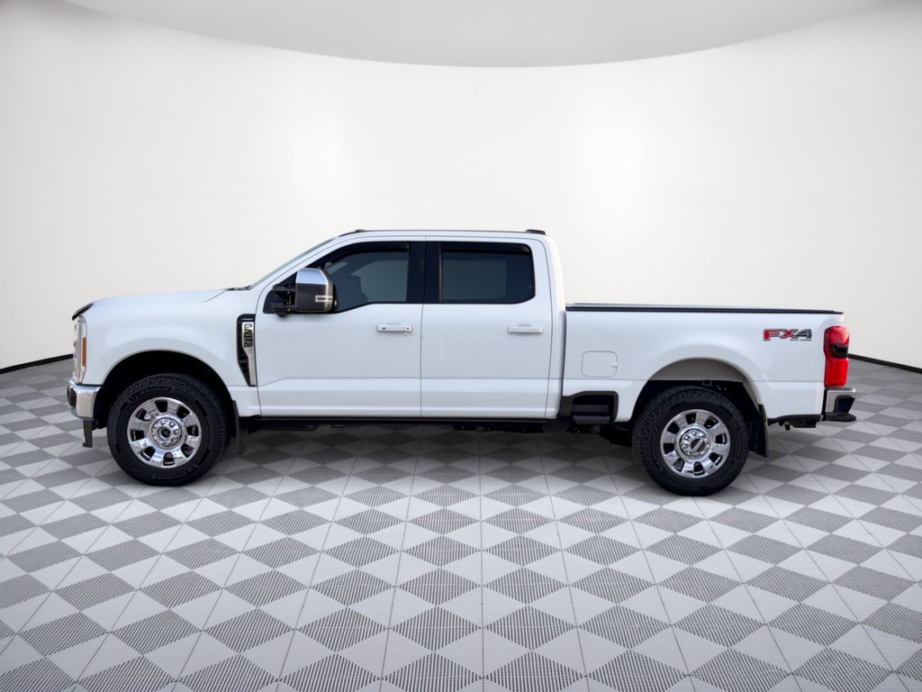 Used 2025 Ford F-250 LARIAT Truck Crew Cab