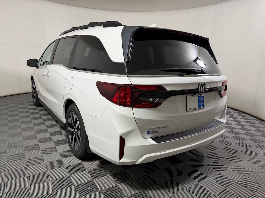 New 2026 Honda Odyssey EX-L Van Passenger