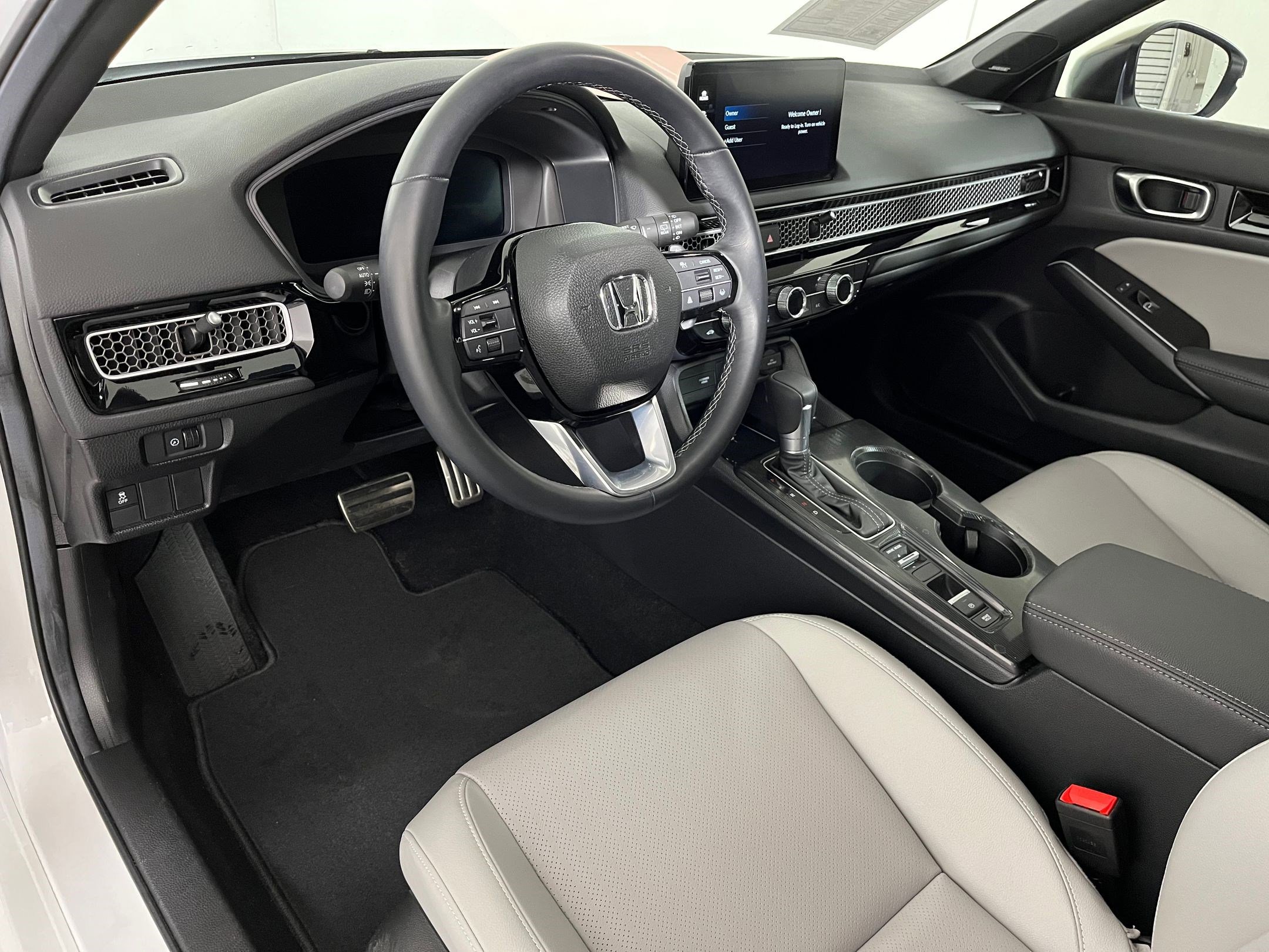 Image of 2025 Honda Civic Hybrid Sport Touring Hatchback