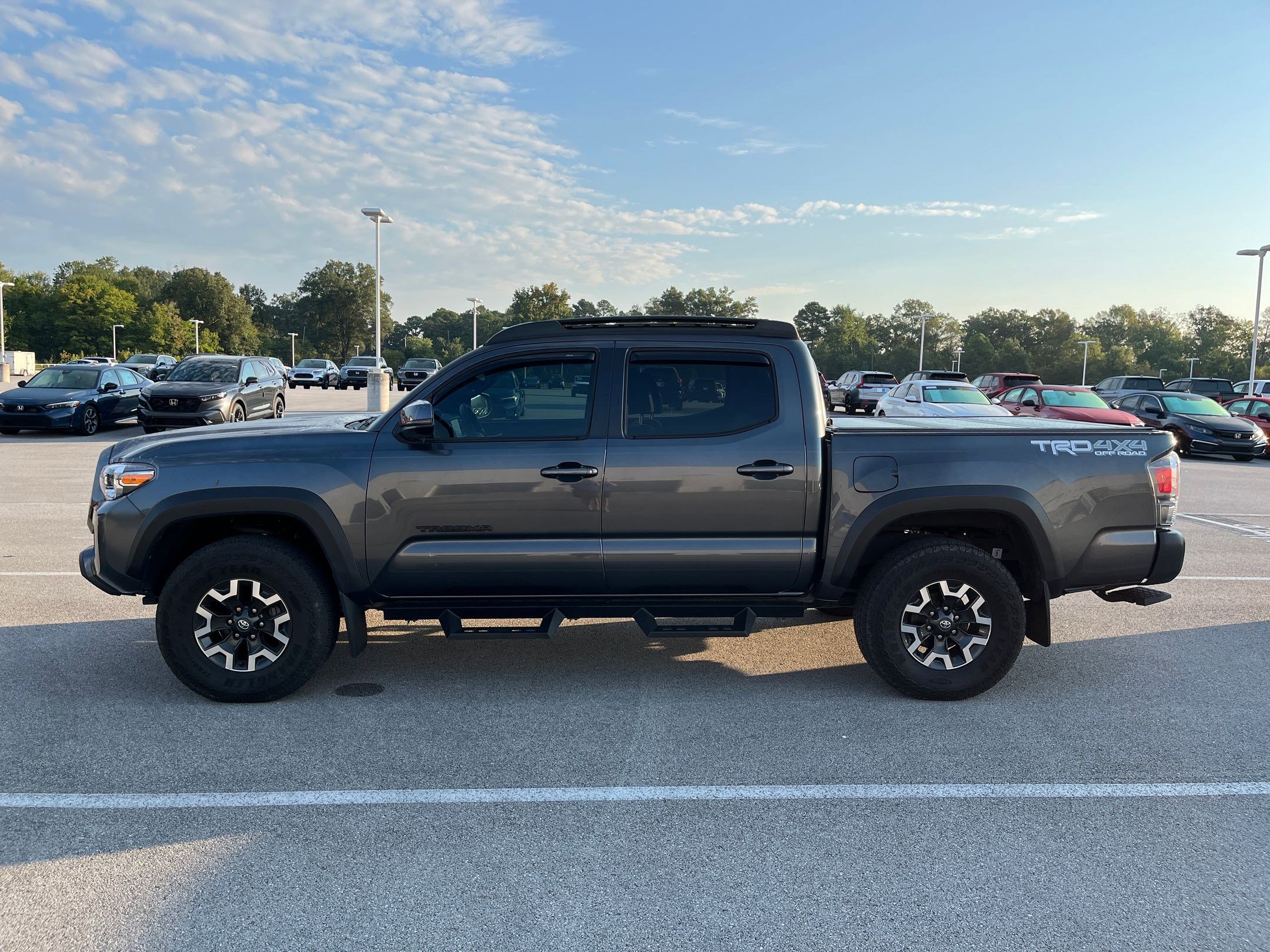 2023 Toyota Tacoma TRD Double Cab photo 2