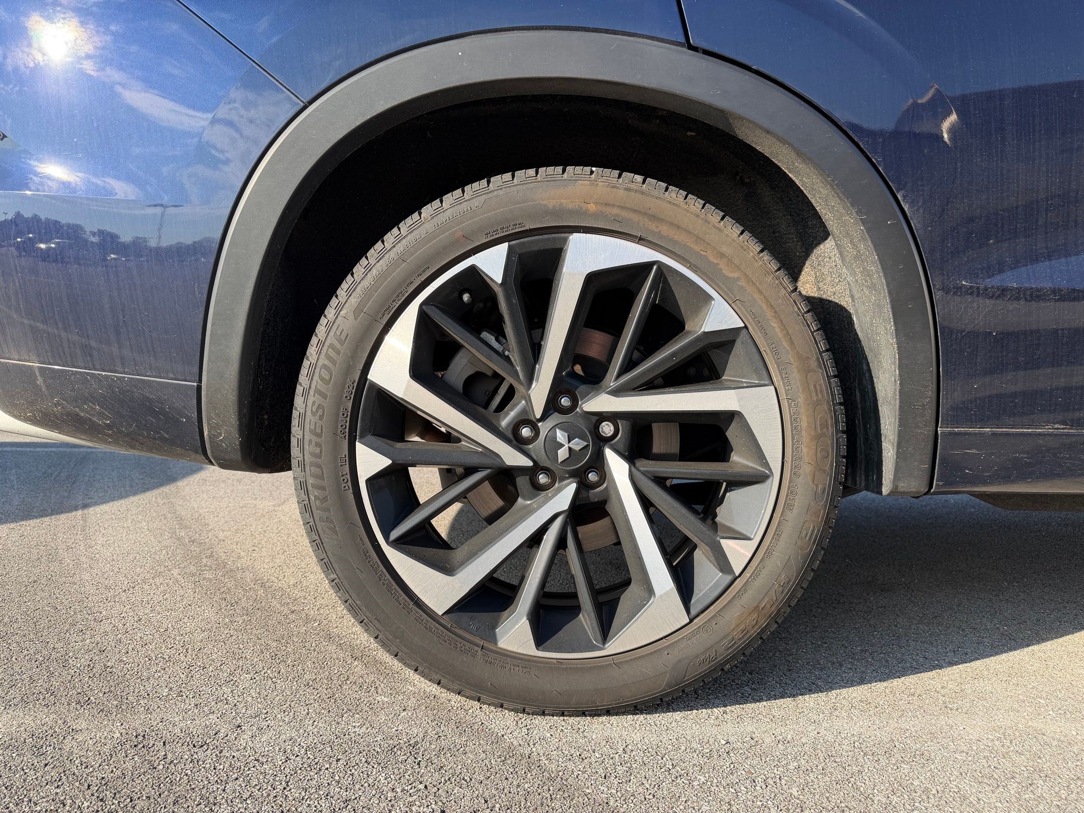 Outlander SEL SUV