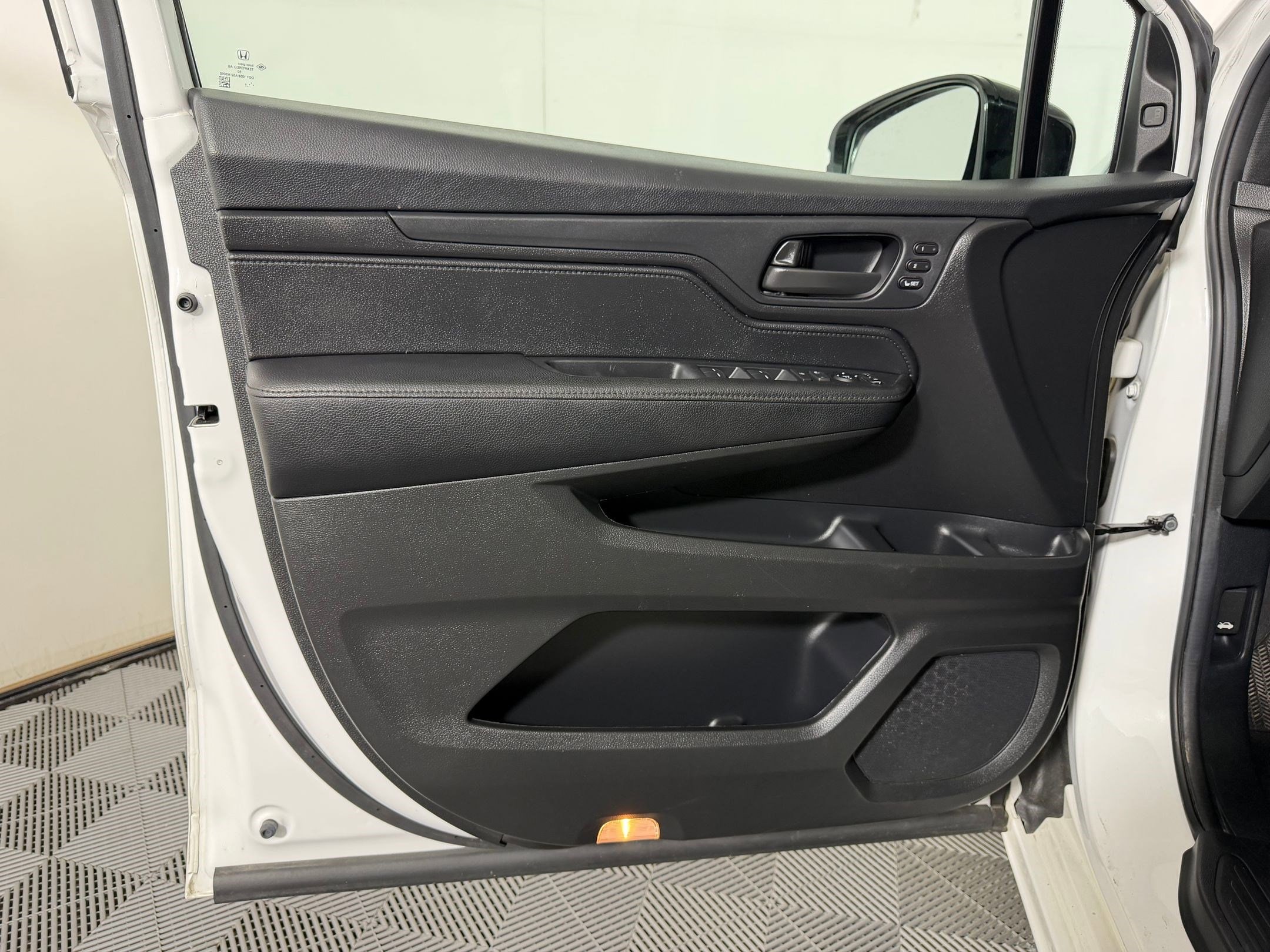2024 Honda Odyssey SPORT - Photo 18