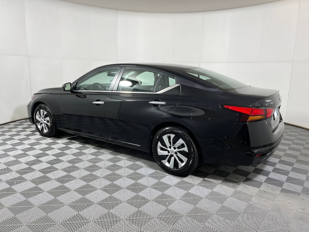Used 2024 Nissan Altima 2.5 S Sedan