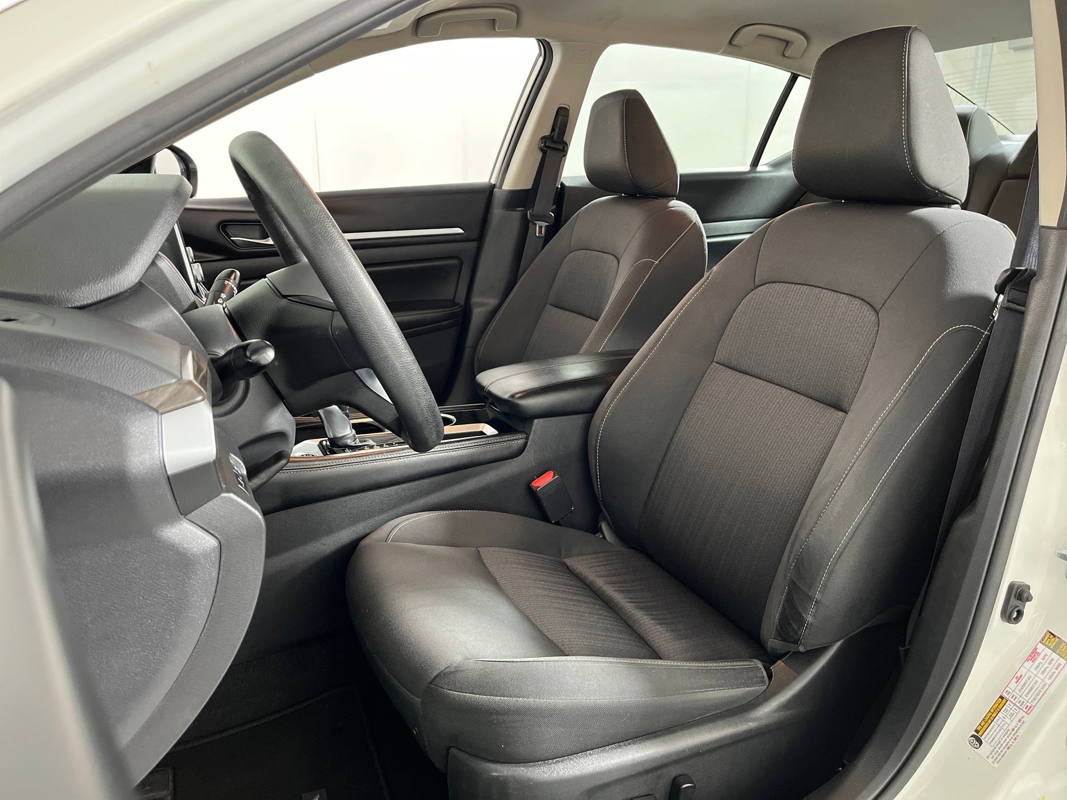 2023 Nissan Altima 2.5 SV photo 4