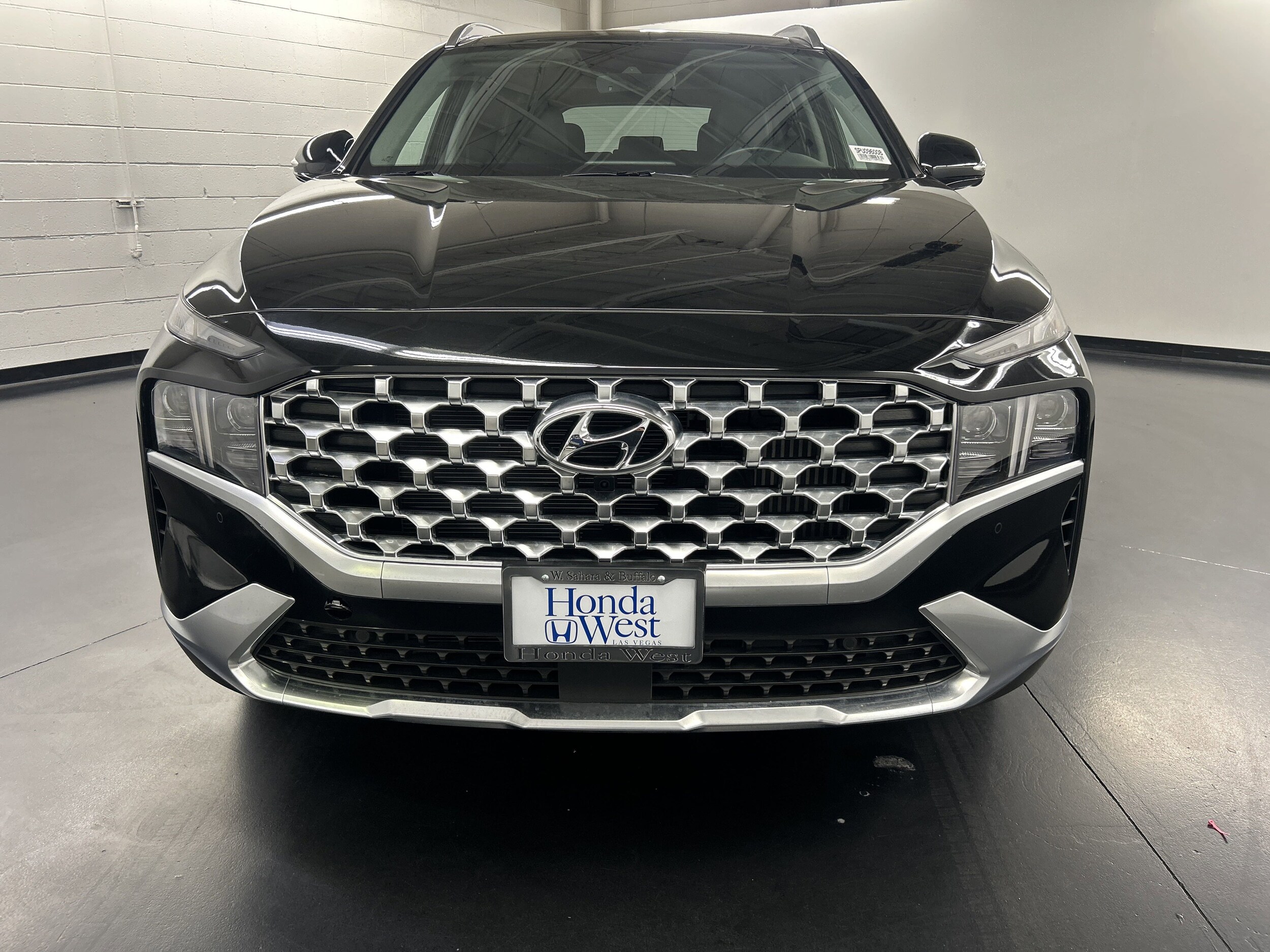 2023 Hyundai Santa Fe Plug-In Hybrid Limited photo 2
