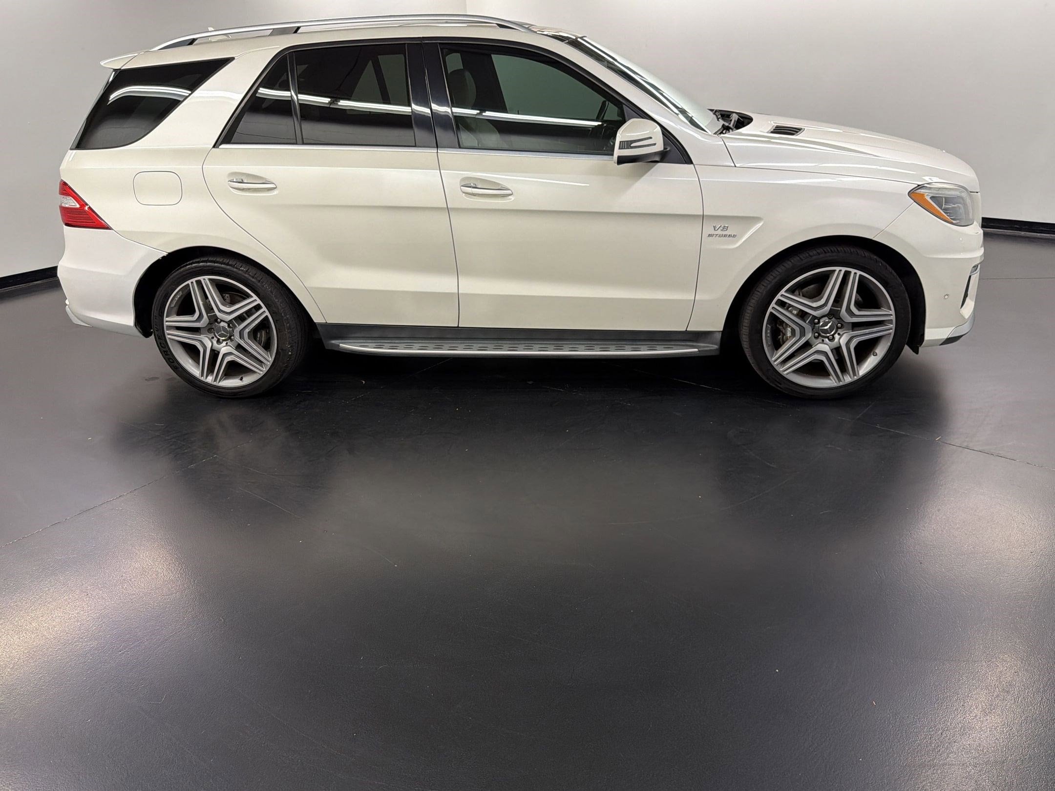 ML 63 AMG ML 63 AMG SUV