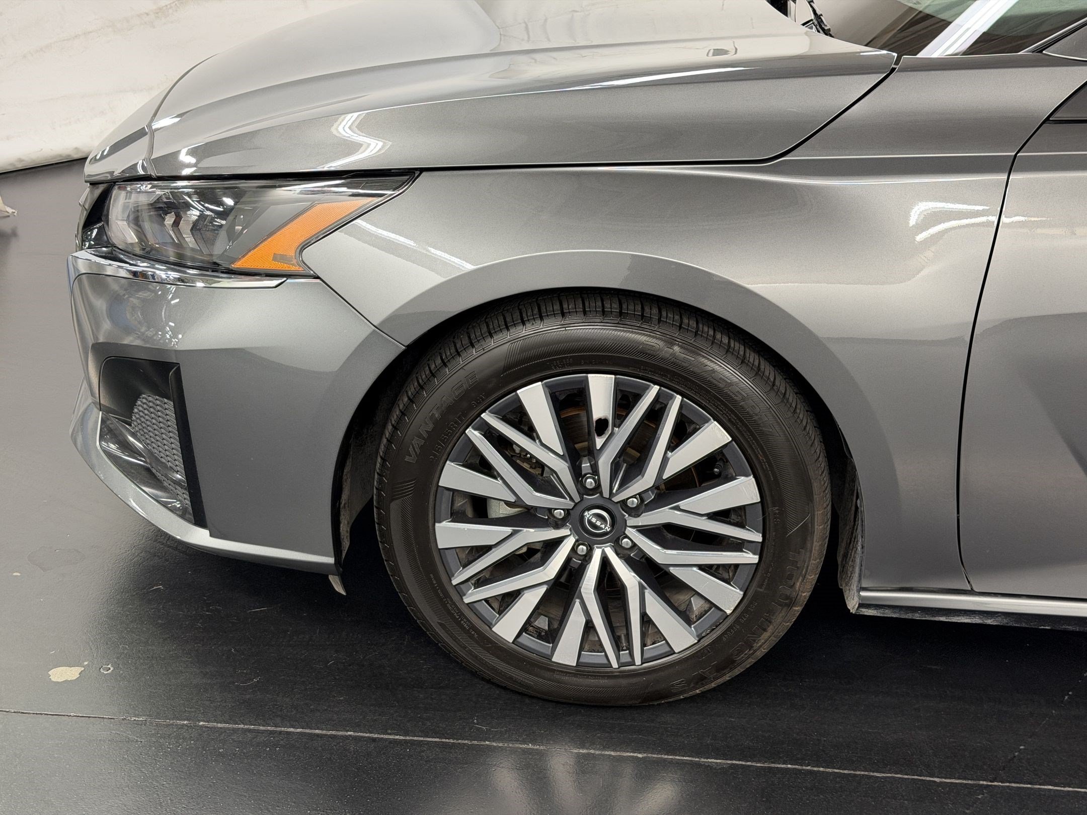 2025 Nissan Altima SV - Photo 12