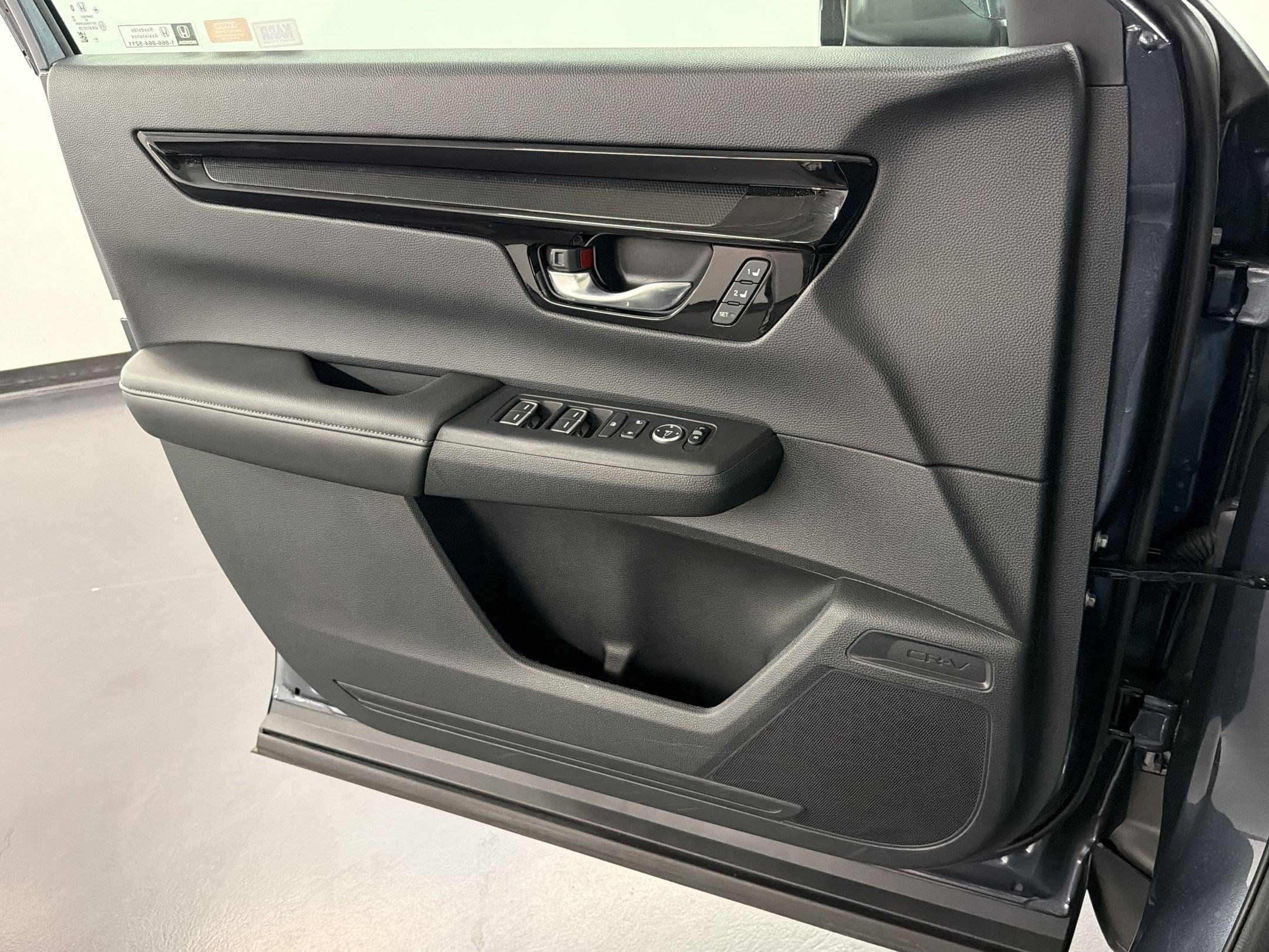 2025 Honda CR-V EX-L - Photo 26