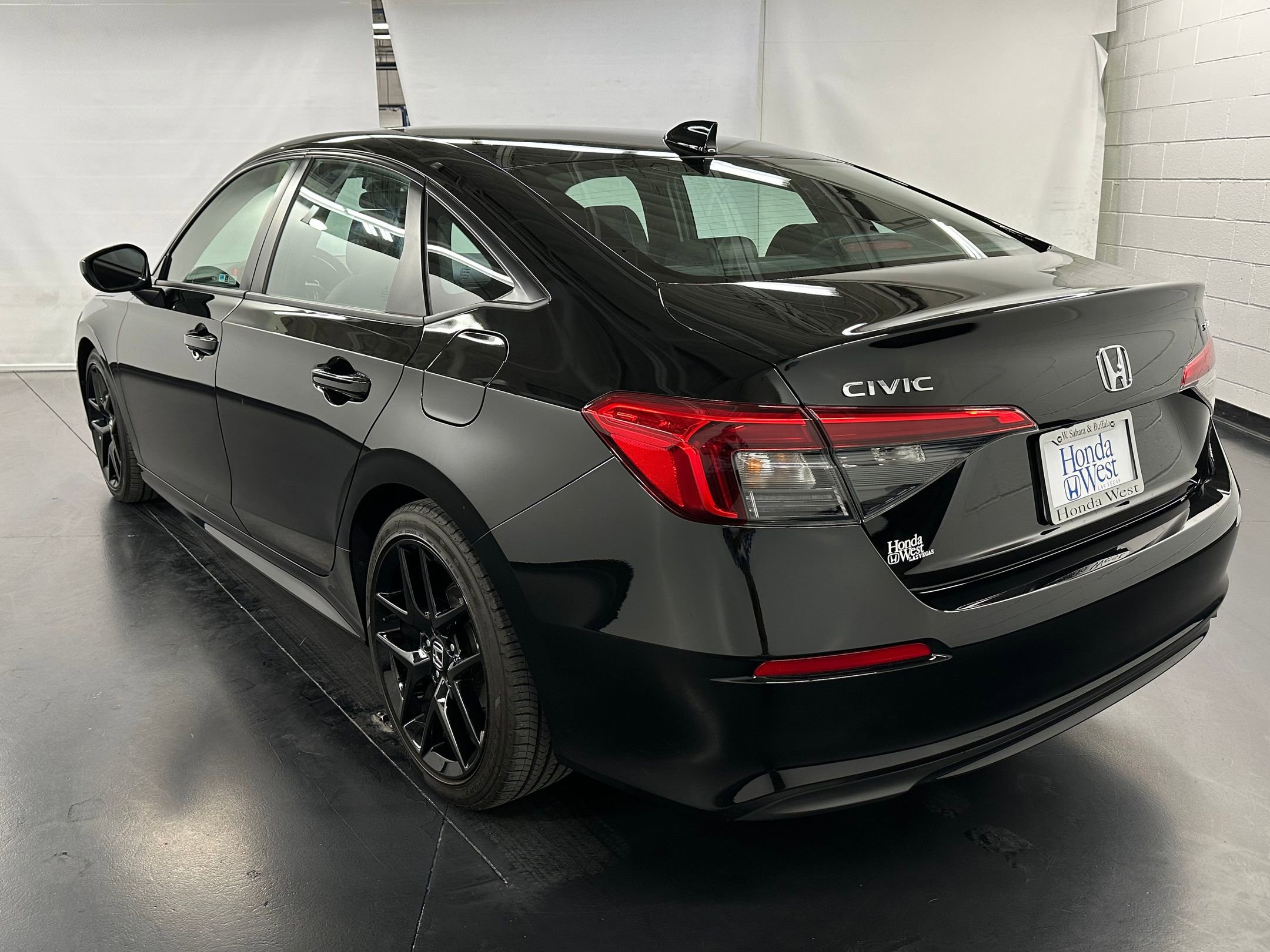 2023 Honda Civic Sport photo 3