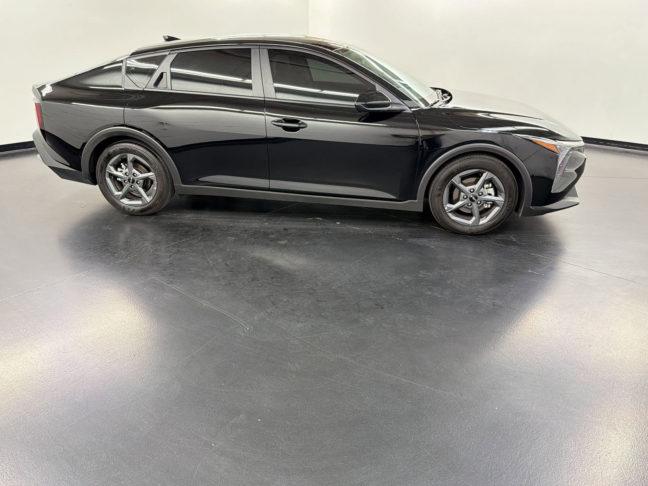 2025 Kia K4 LXS photo 3