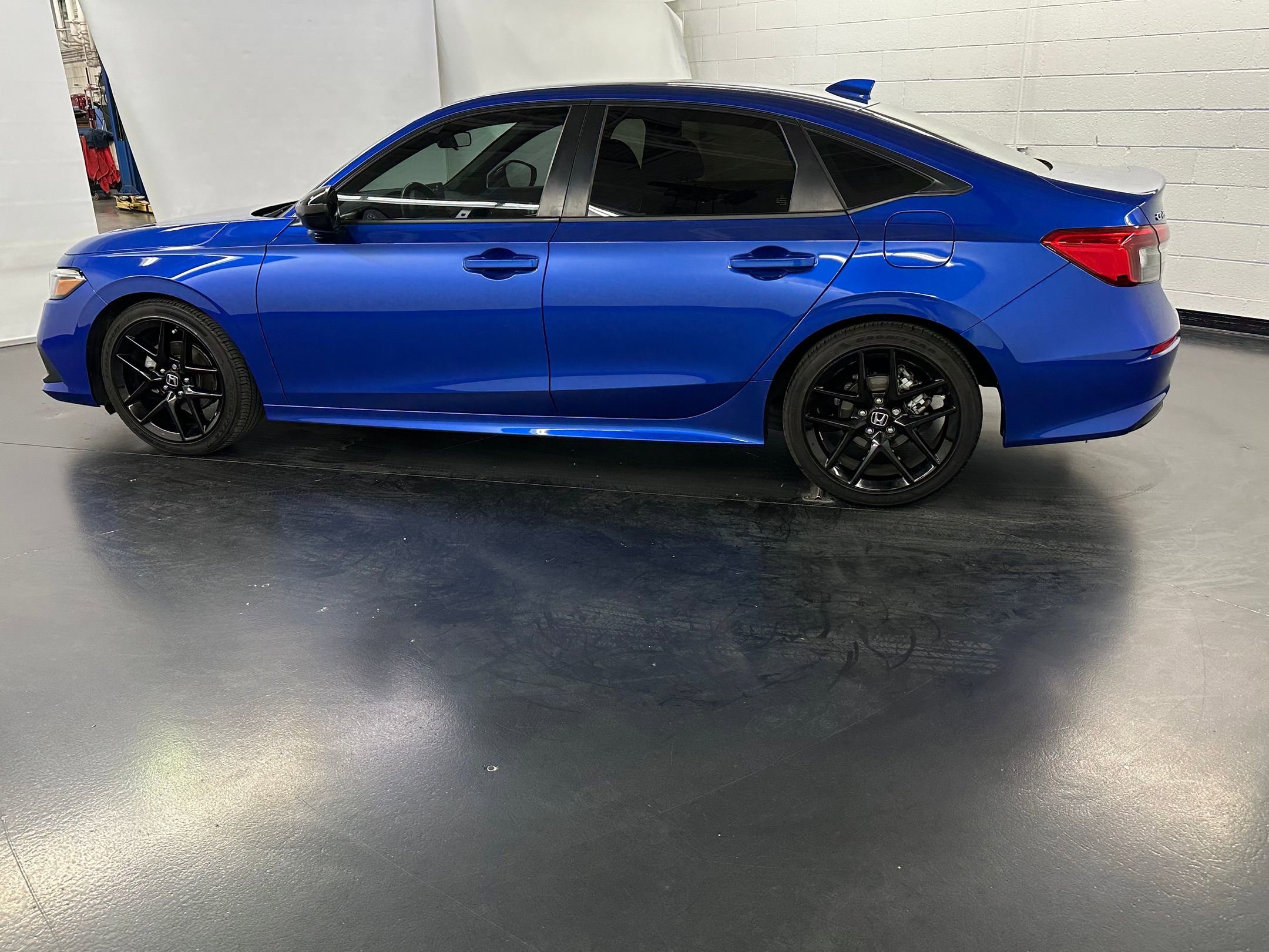 2024 Honda Civic Sport photo 2