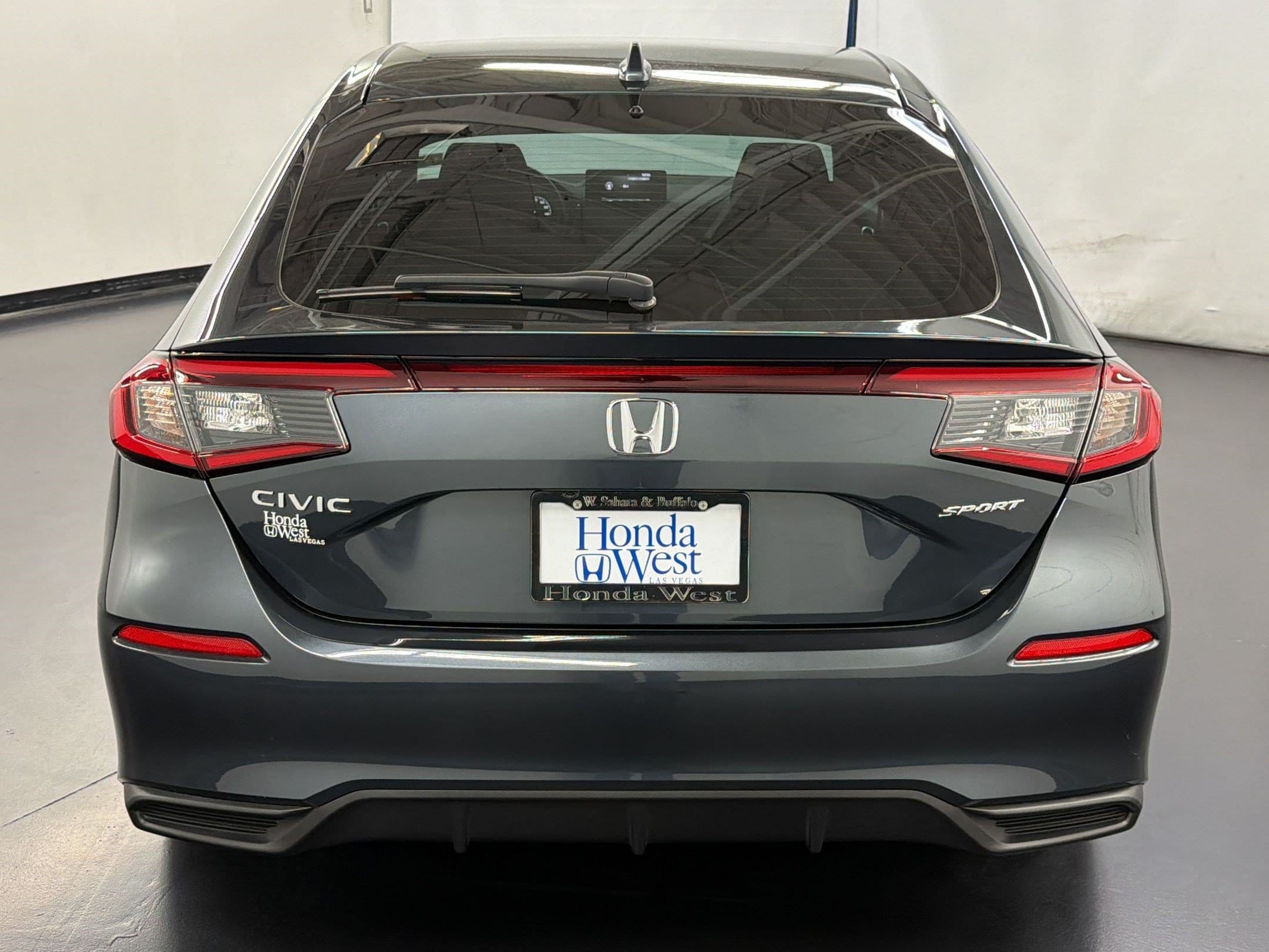 2025 Honda Civic Hatchback Sport - Photo 10