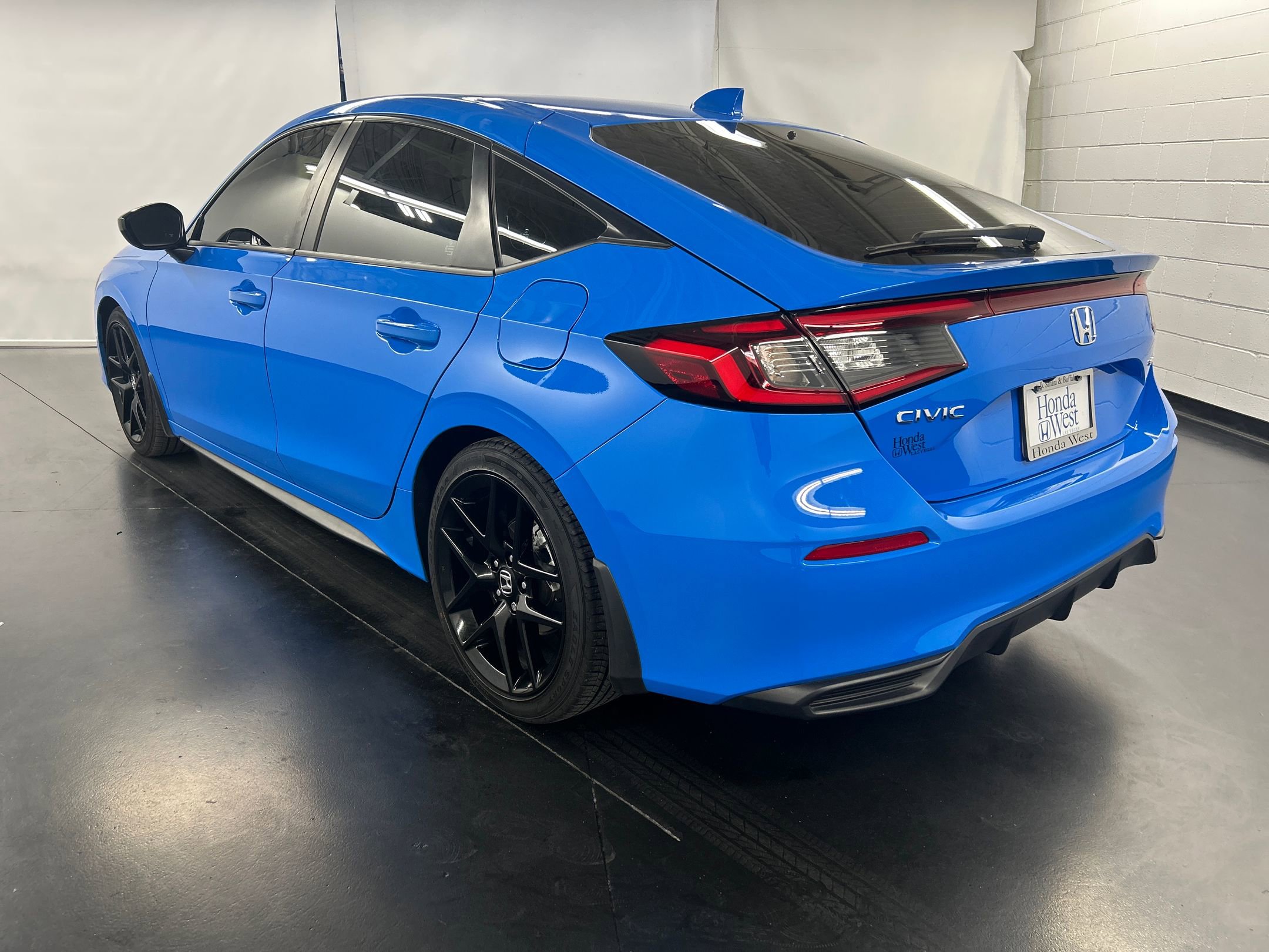 2024 Honda Civic Sport Hatchback photo 3