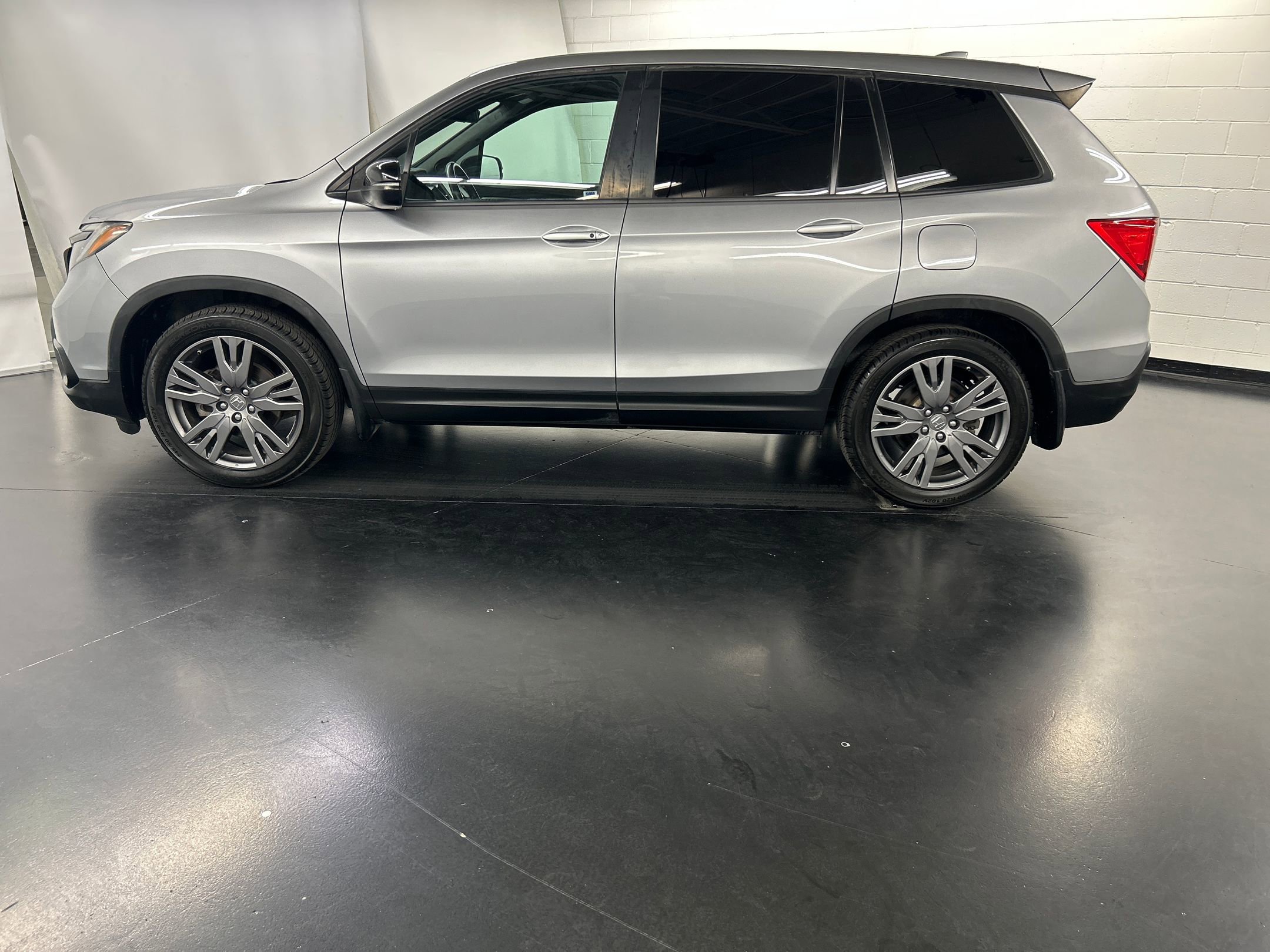 2020 Honda Passport EX-L photo 2