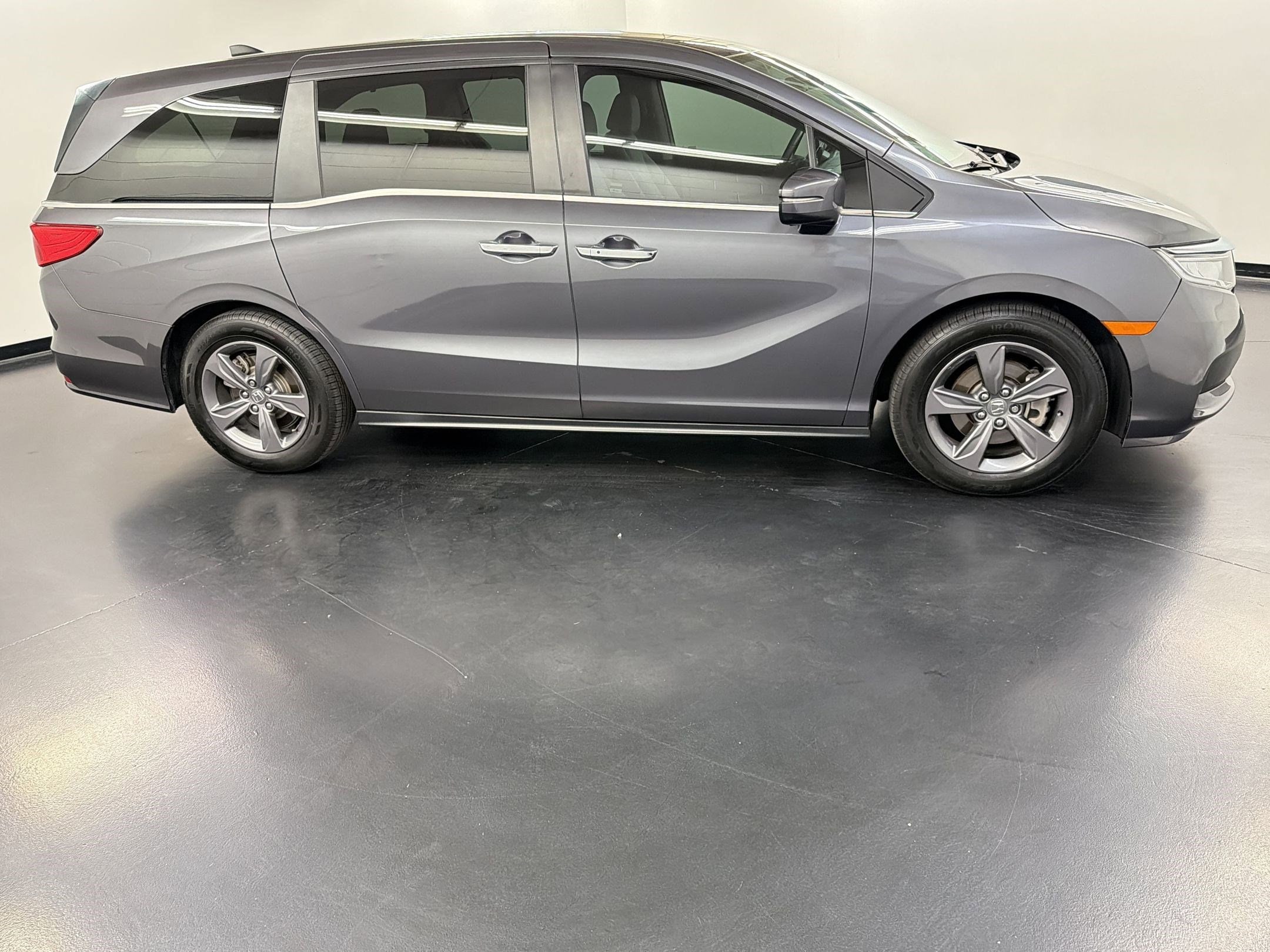 2023 Honda Odyssey EX photo 3