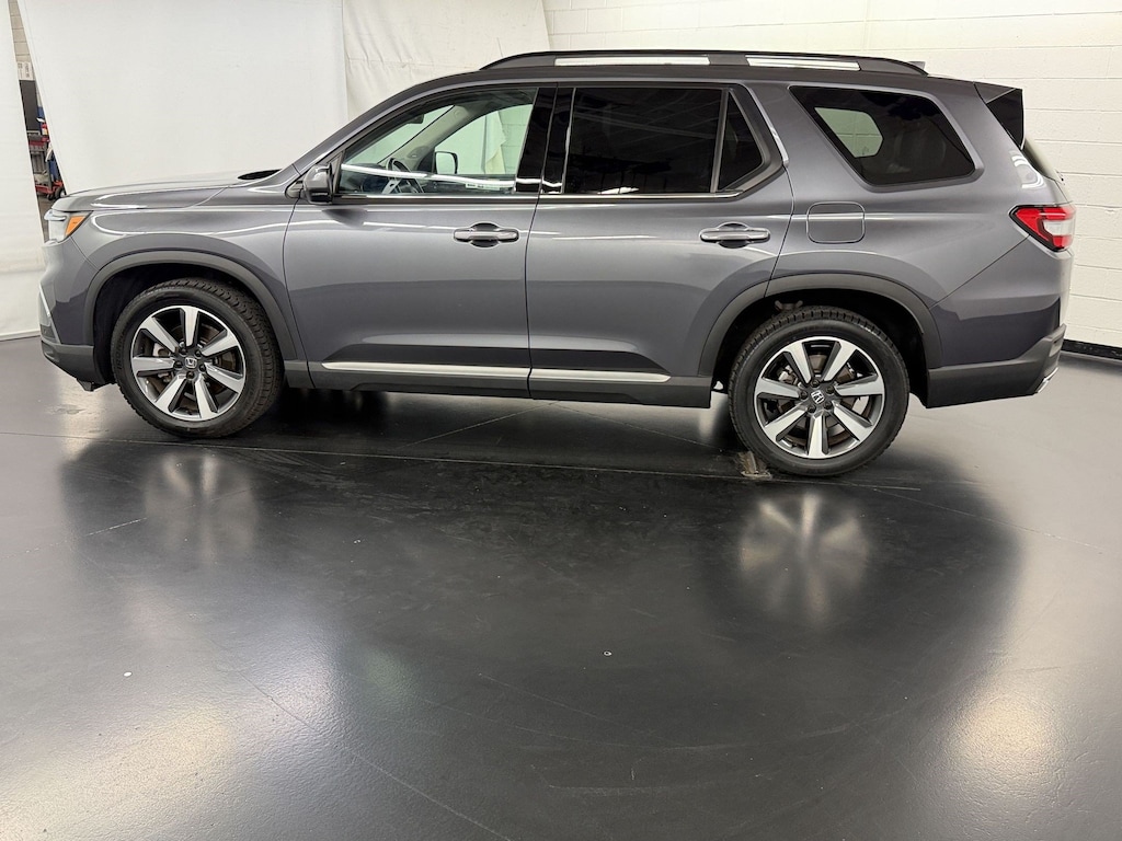 Certified 2024 Honda Pilot Touring SUV