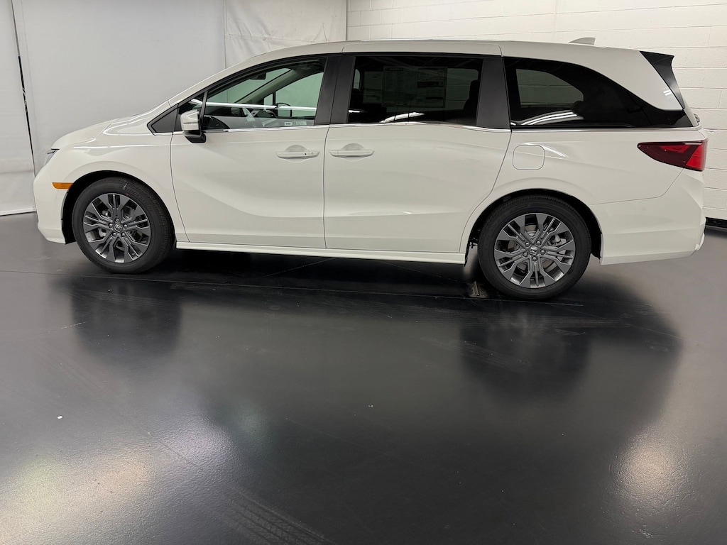 New 2026 Honda Odyssey Touring Van Passenger