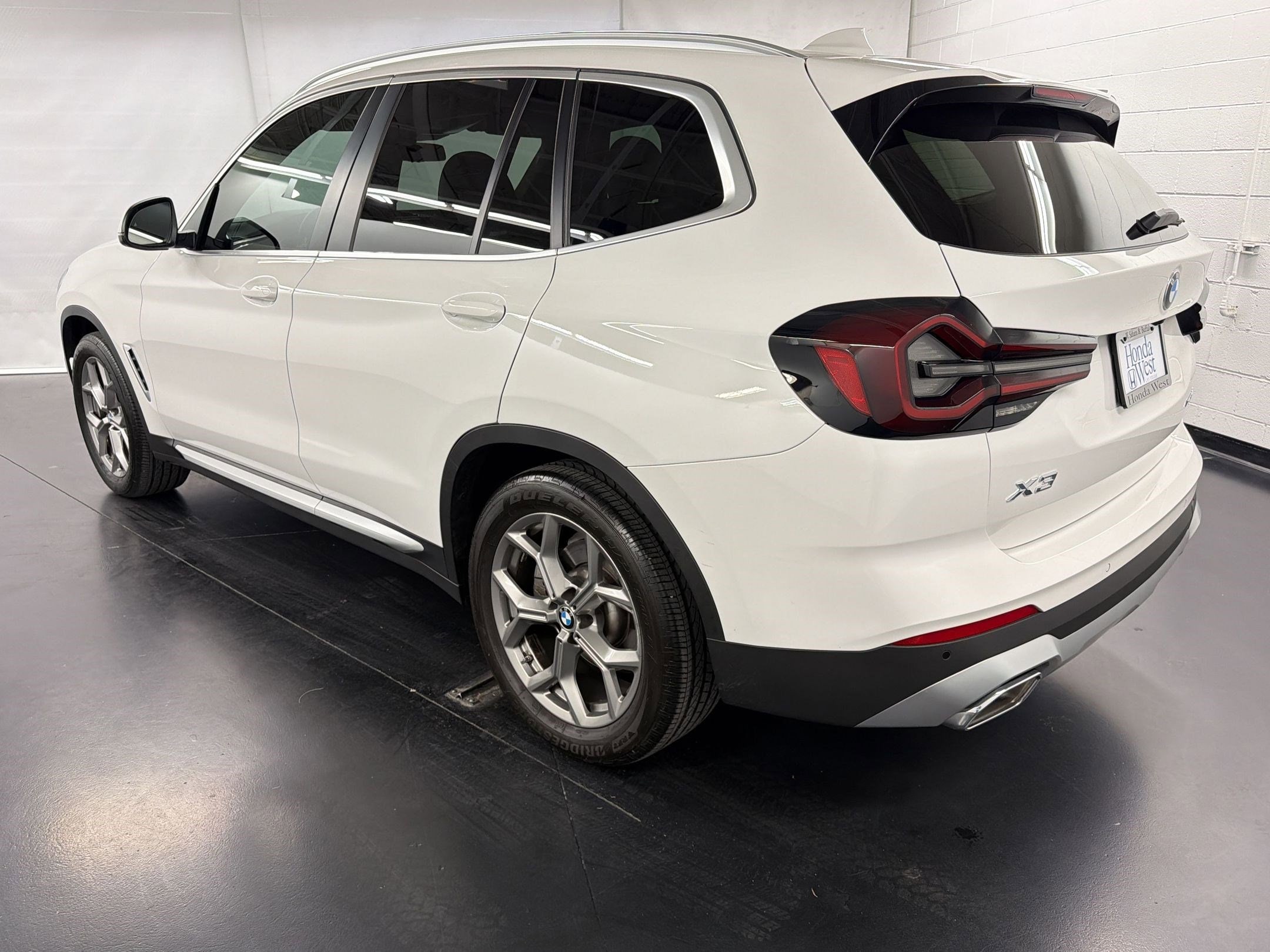 2023 BMW X3 xDrive30i photo 2