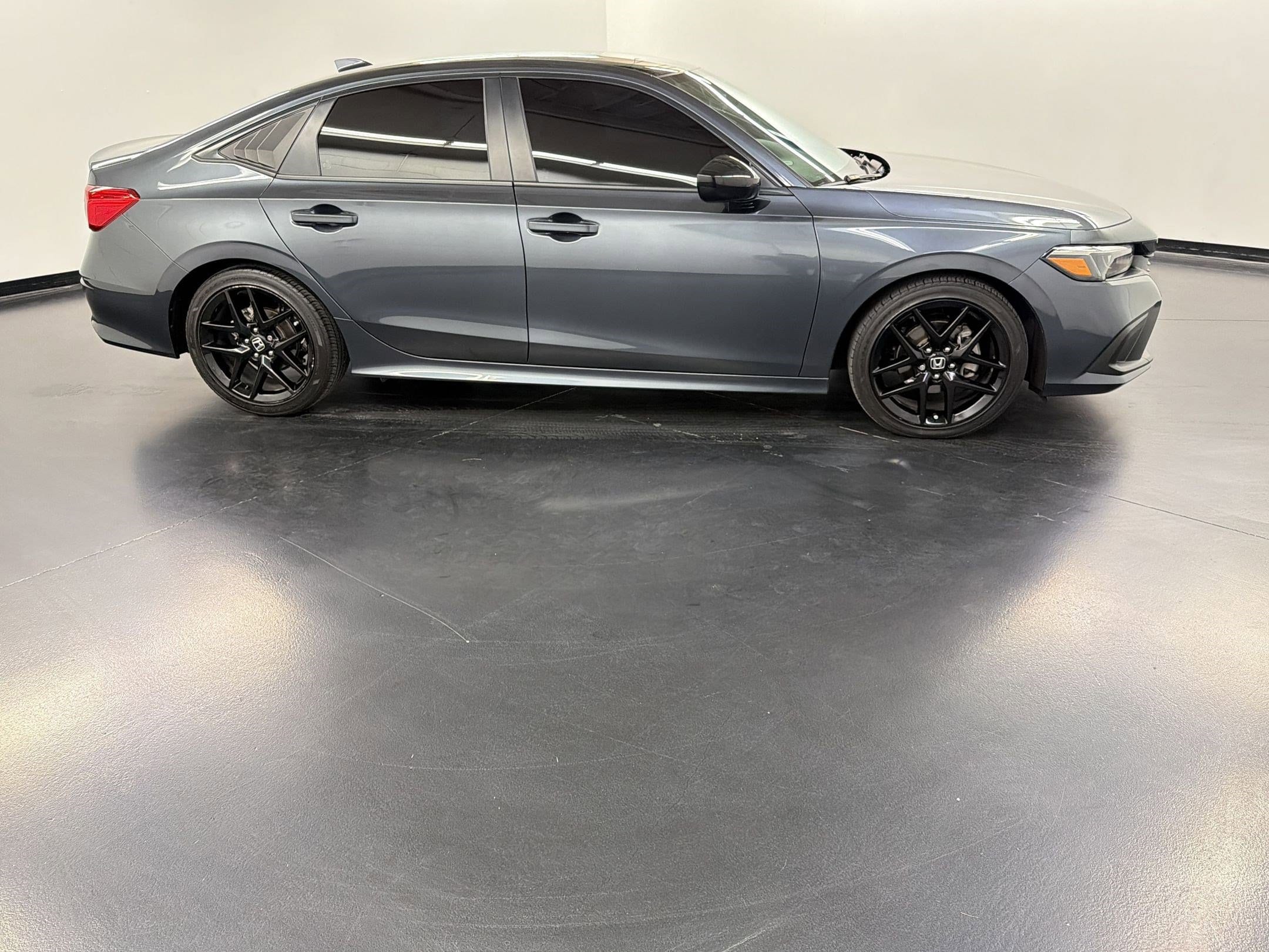 2024 Honda Civic Sport photo 3