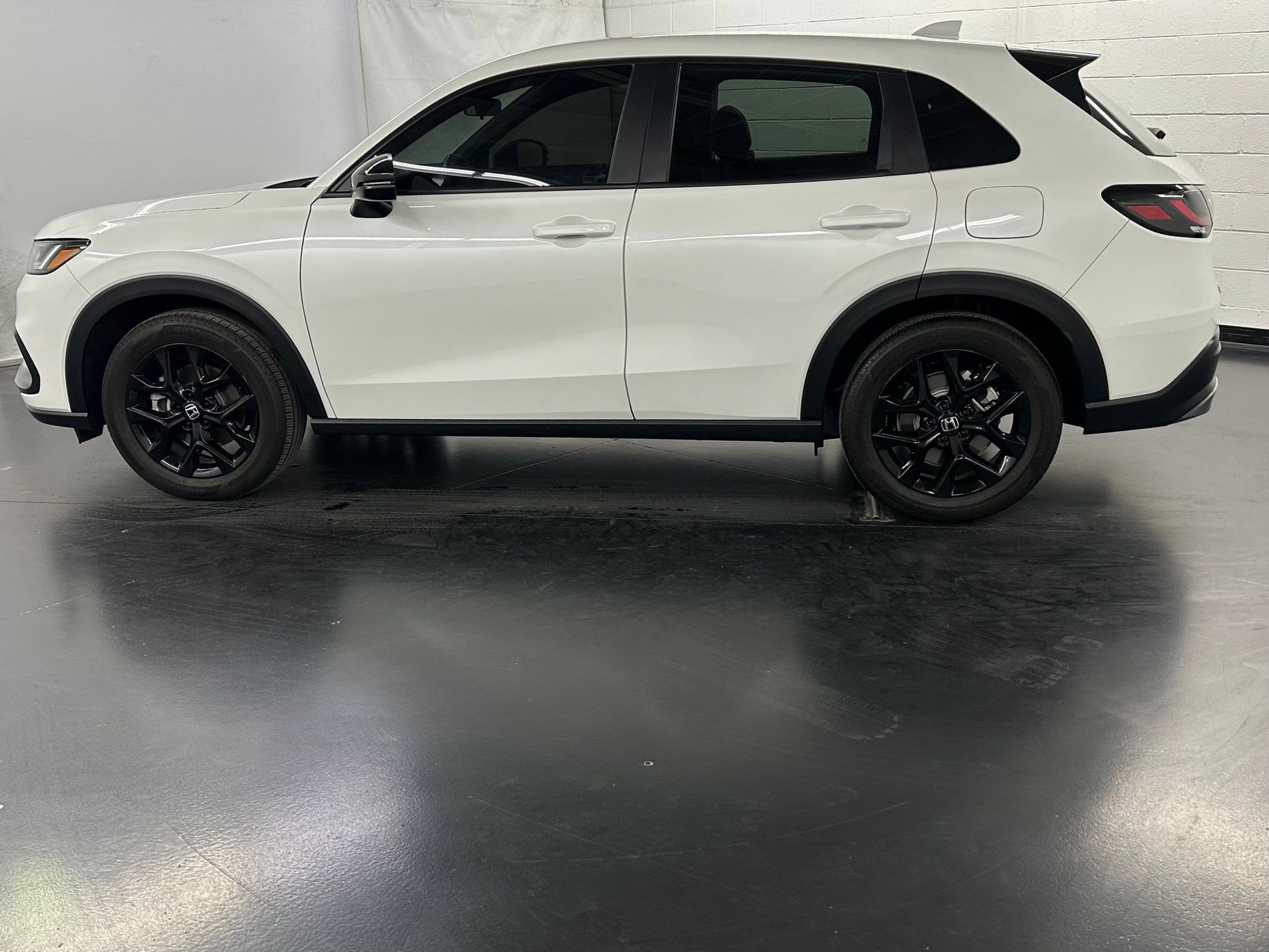 2023 Honda HR-V Sport photo 2