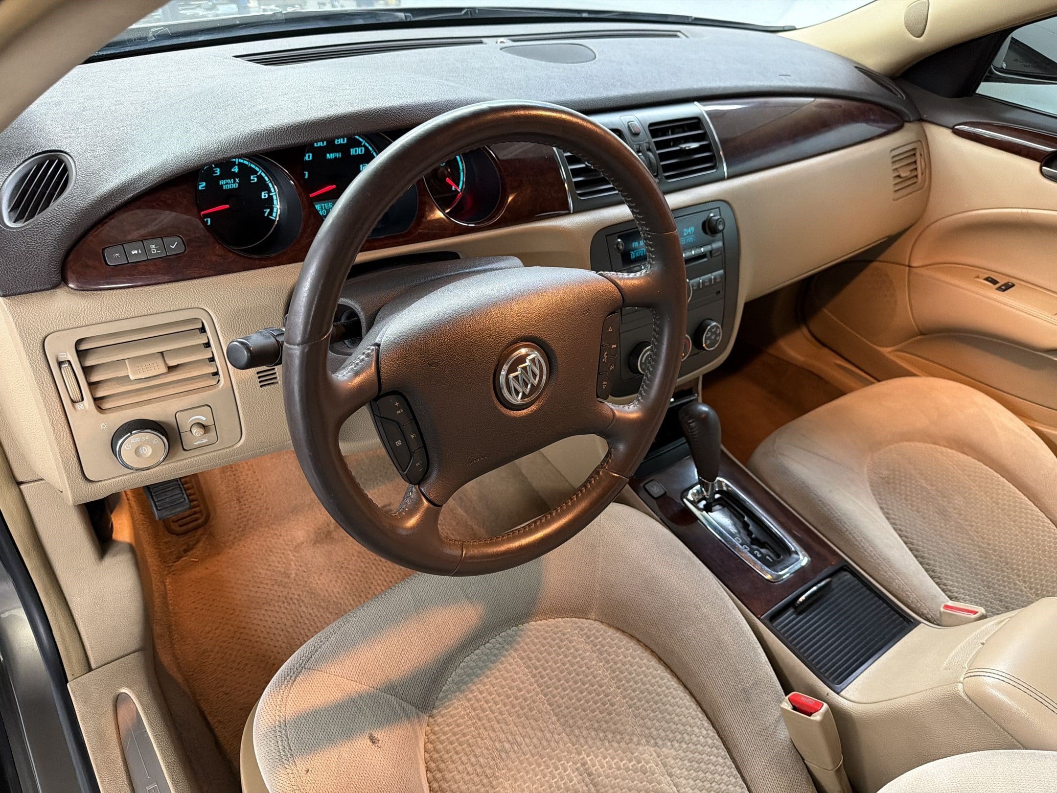 2011 Buick Lucerne CX Sedan