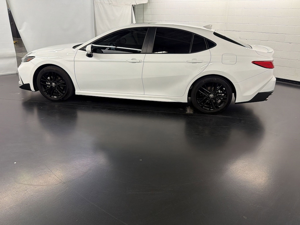 Used 2025 Toyota Camry SE Sedan