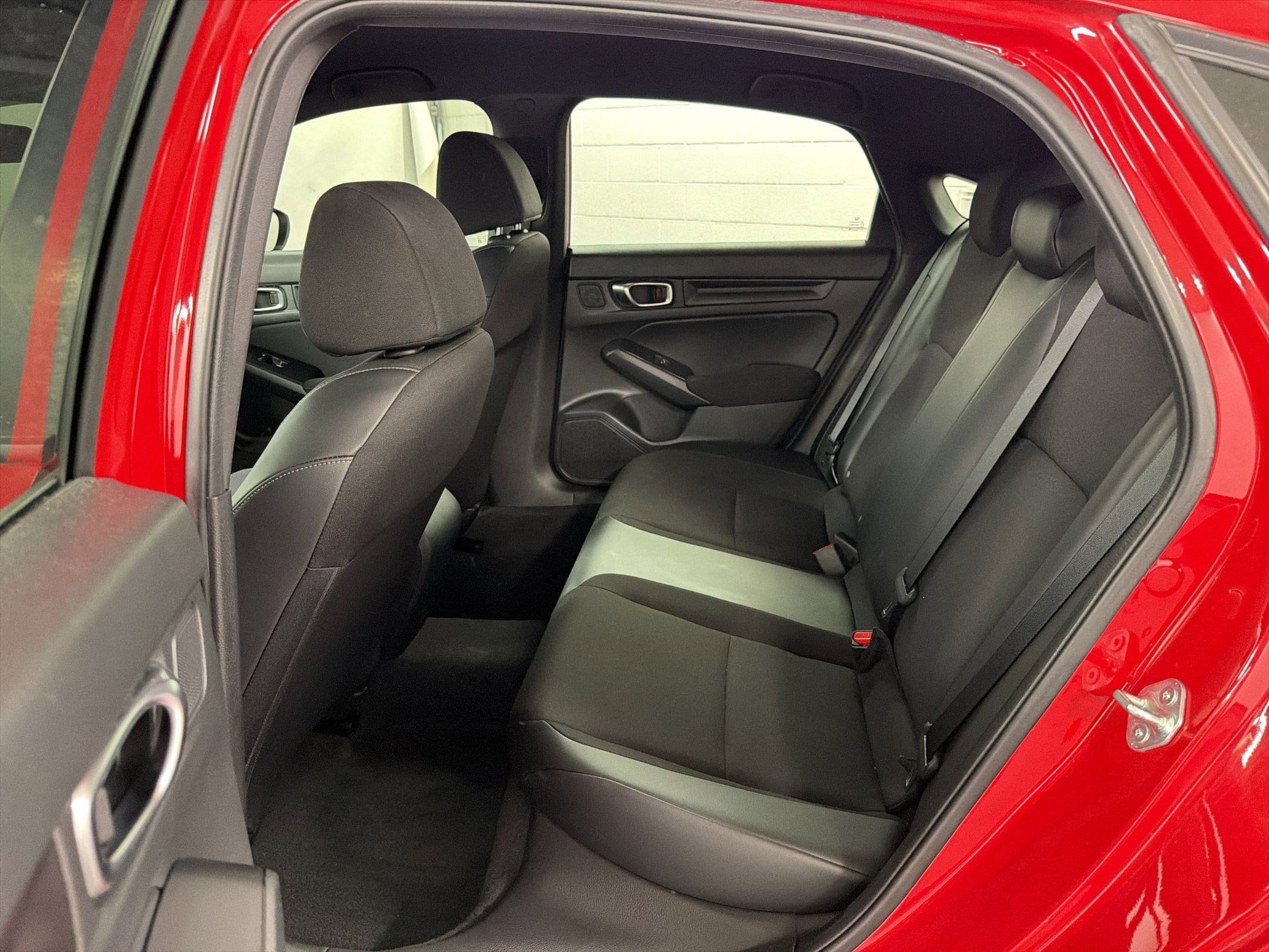 2023 Honda Civic Hatchback Sport - Photo 15