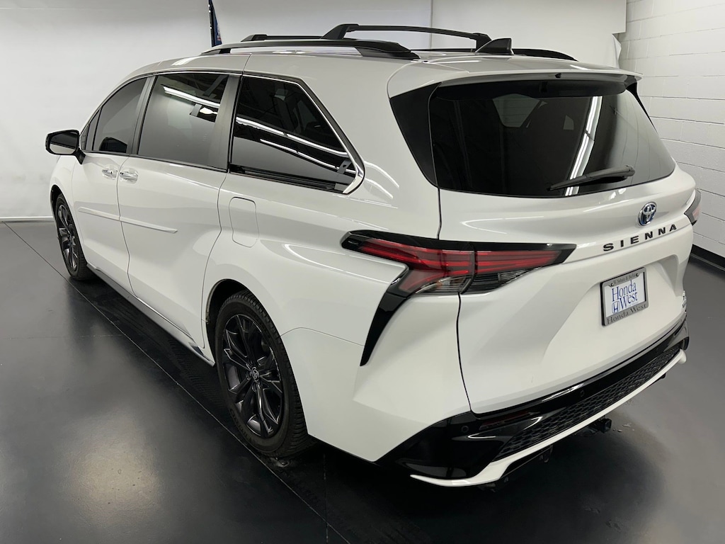 Used 2022 Toyota Sienna XSE Van Passenger Van
