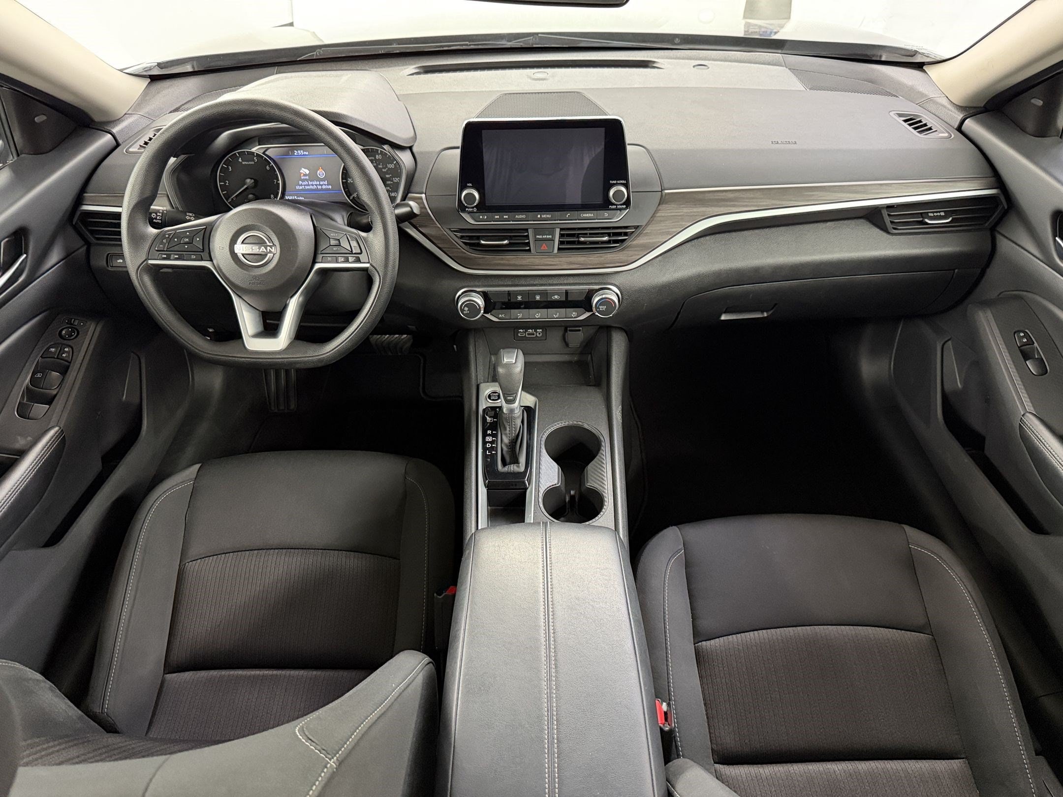 2025 Nissan Altima SV - Photo 15